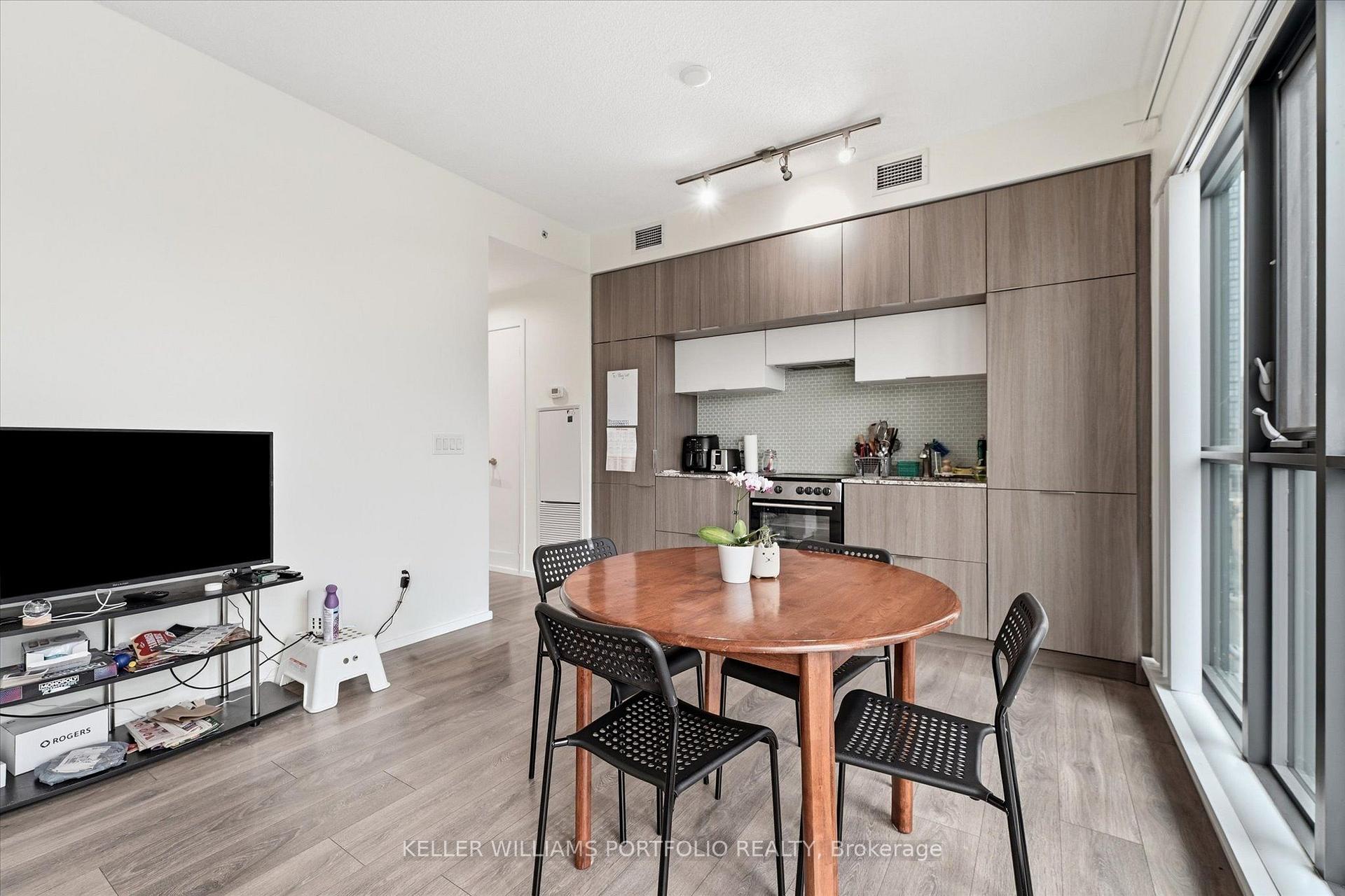 Photo 10 of Unit 1005, 159 Dundas Street E, Toronto, Church-Yonge Corridor — HOMEH