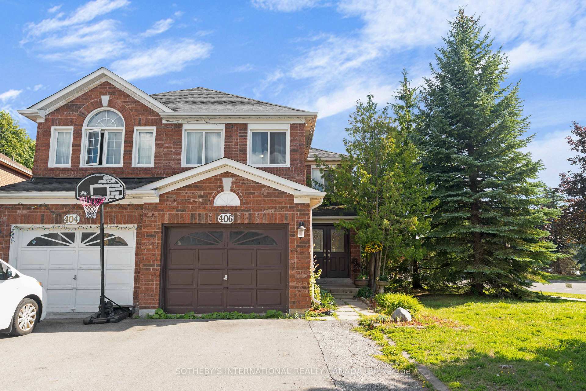 Front of 406 Pinnacle Trail