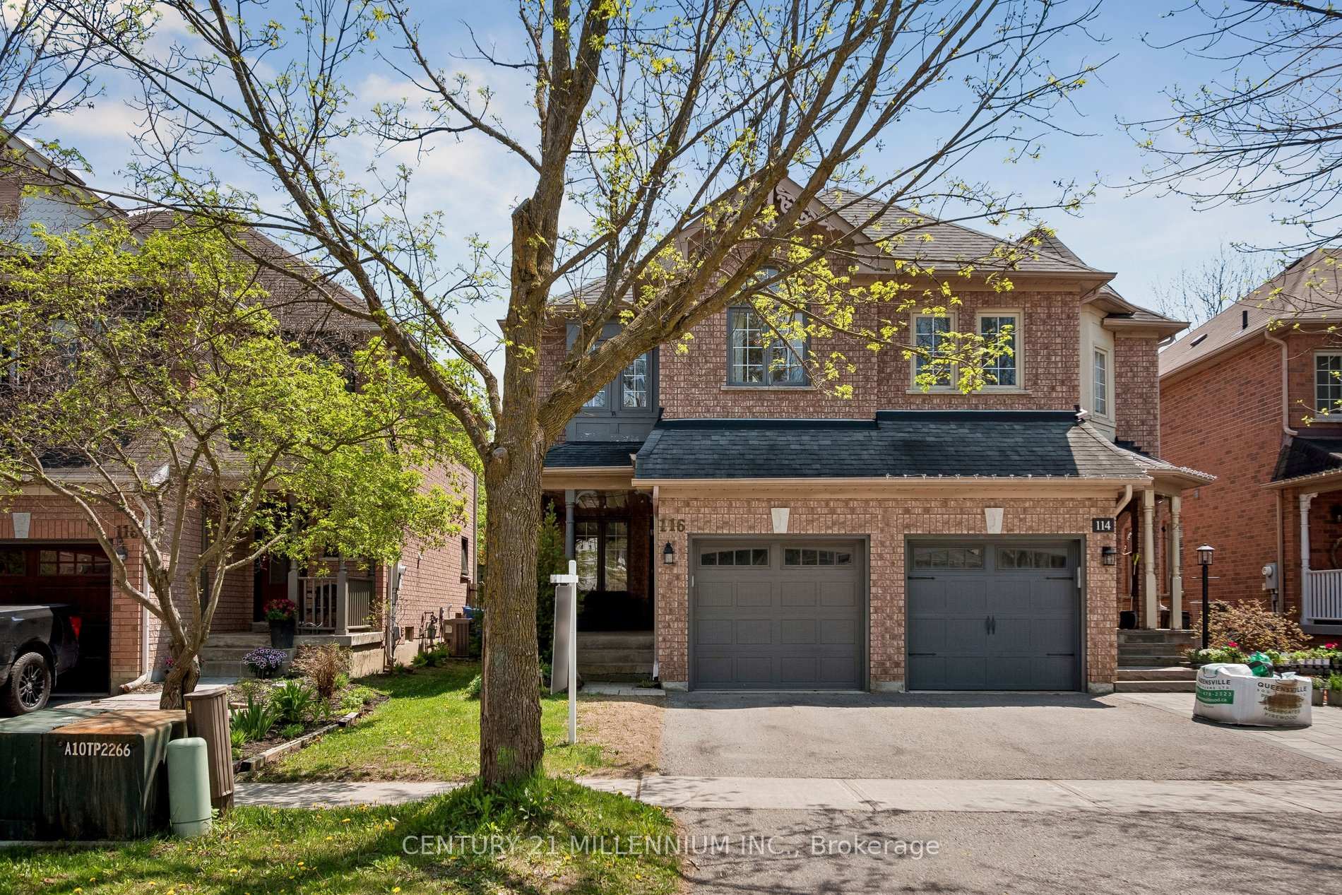 Photo 1 of 116 Woodroof Crescent, Aurora, Bayview Wellington — HOMEH