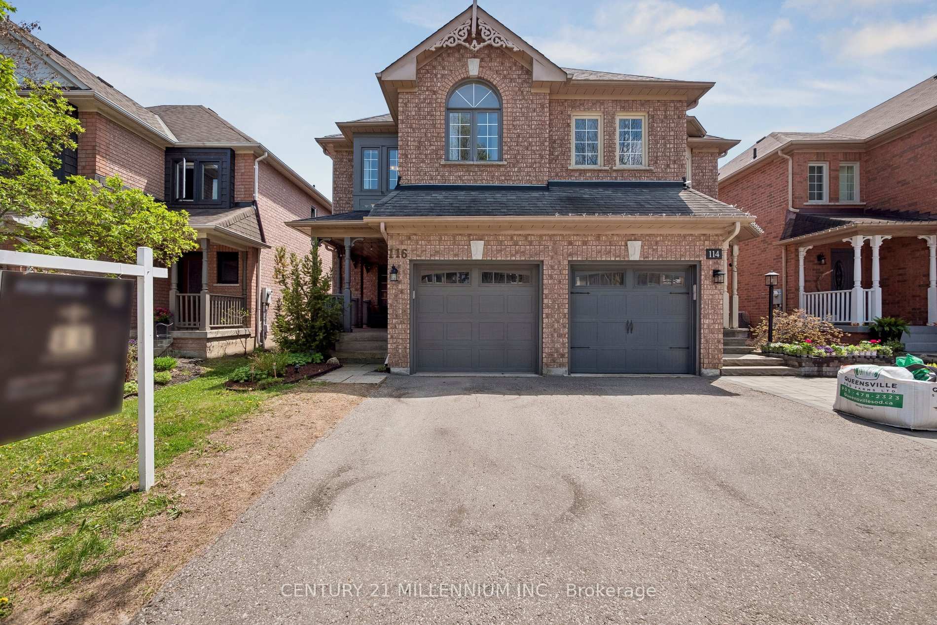 Photo 2 of 116 Woodroof Crescent, Aurora, Bayview Wellington — HOMEH