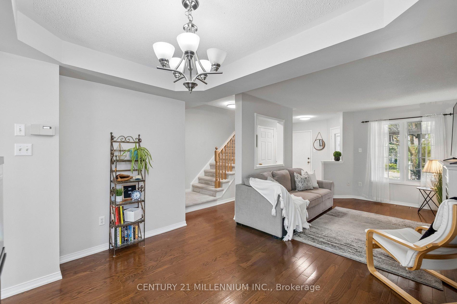 Photo 14 of 116 Woodroof Crescent, Aurora, Bayview Wellington — HOMEH