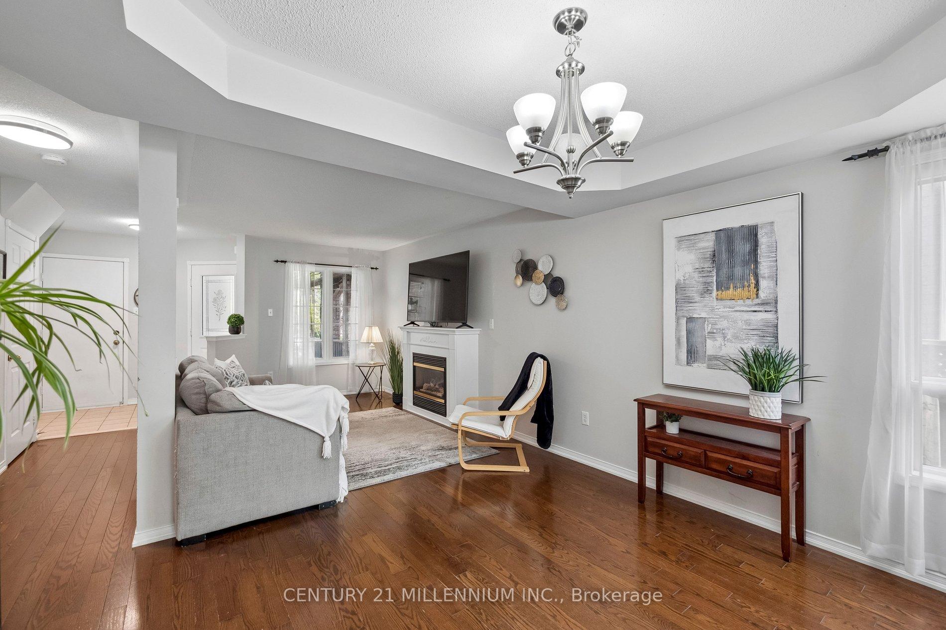 Photo 16 of 116 Woodroof Crescent, Aurora, Bayview Wellington — HOMEH