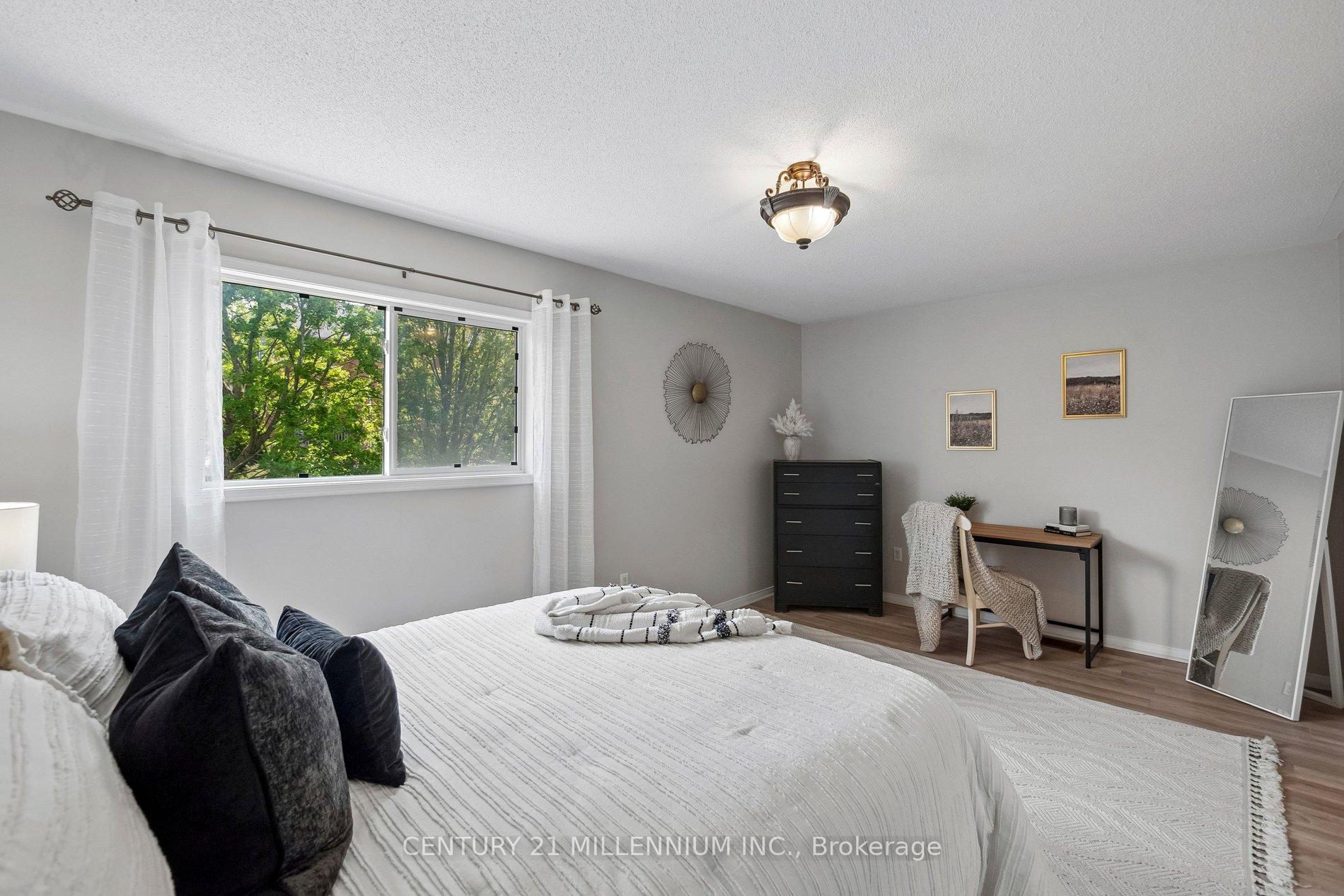 Photo 31 of 116 Woodroof Crescent, Aurora, Bayview Wellington — HOMEH