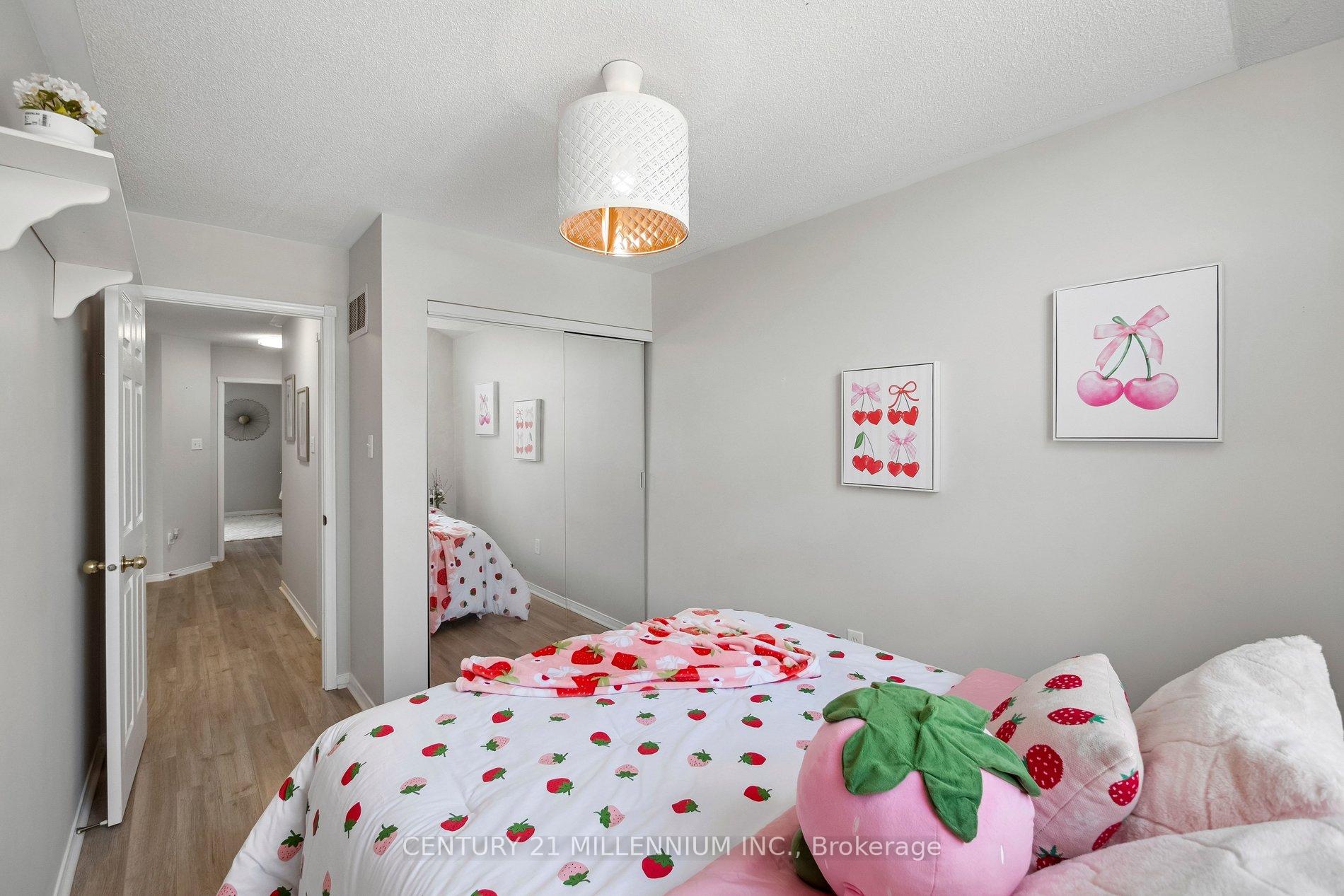 Photo 34 of 116 Woodroof Crescent, Aurora, Bayview Wellington — HOMEH