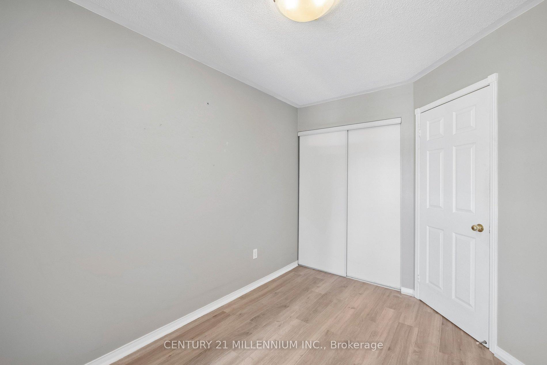 Photo 36 of 116 Woodroof Crescent, Aurora, Bayview Wellington — HOMEH