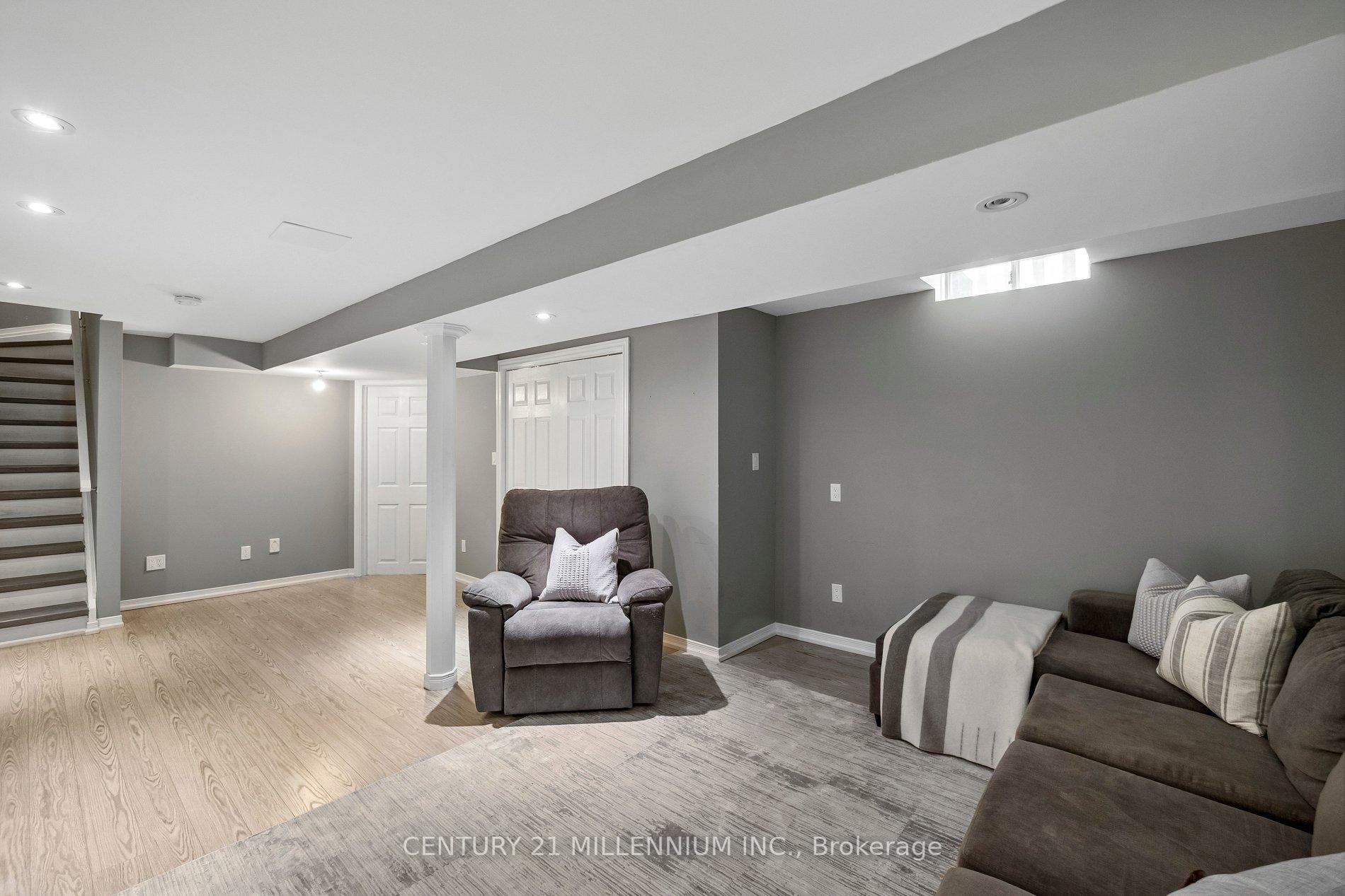 Photo 40 of 116 Woodroof Crescent, Aurora, Bayview Wellington — HOMEH