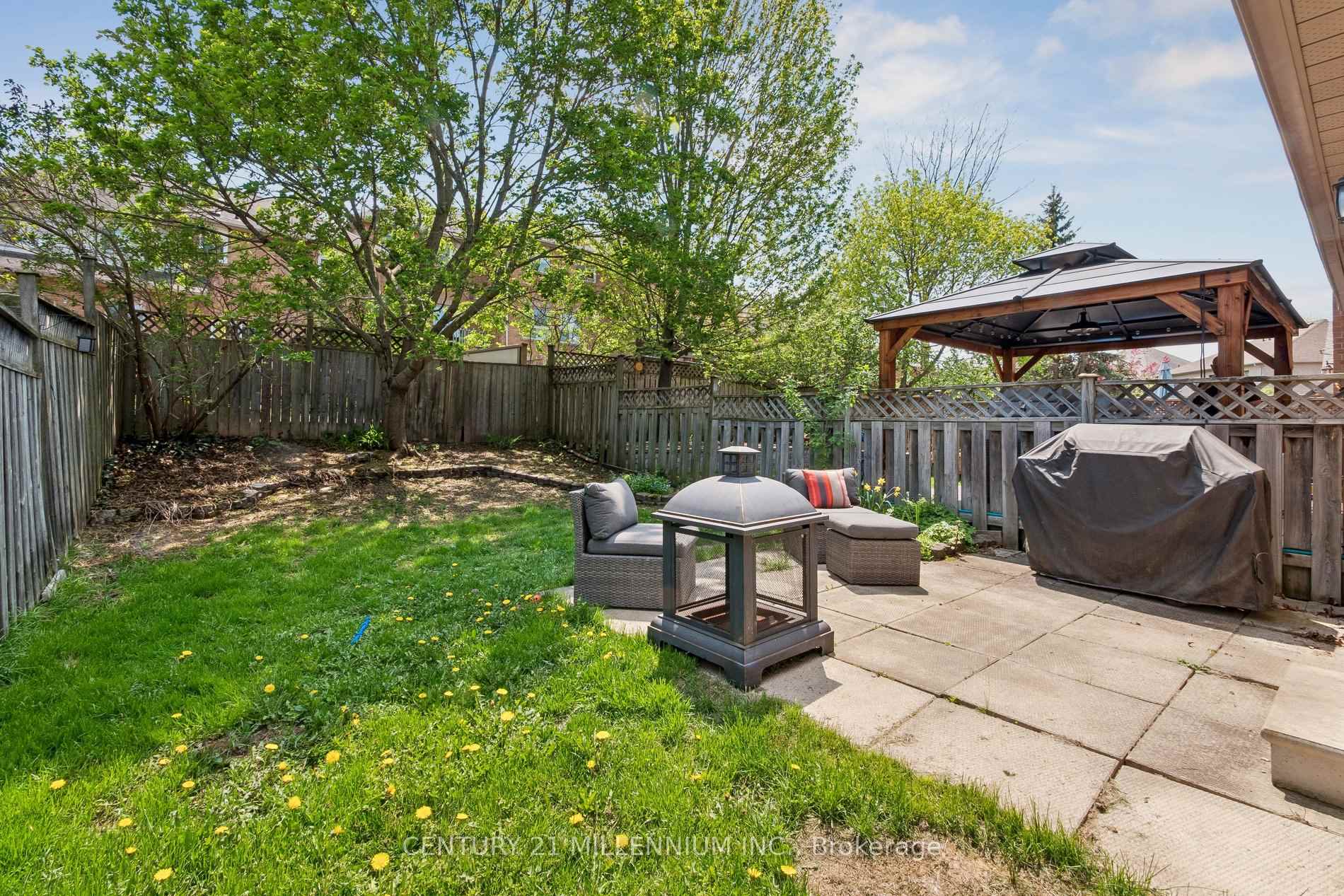Photo 46 of 116 Woodroof Crescent, Aurora, Bayview Wellington — HOMEH