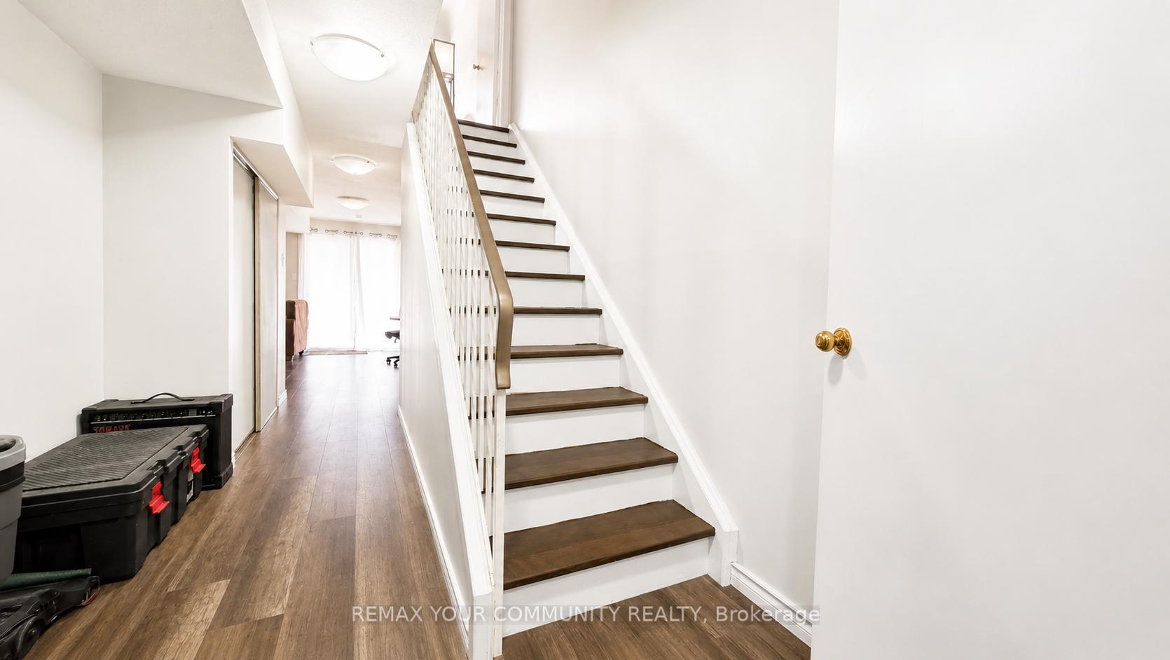 Photo 23 of Unit 19, 210 Highland Crescent, Kitchener, Victoria Hills — HOMEH