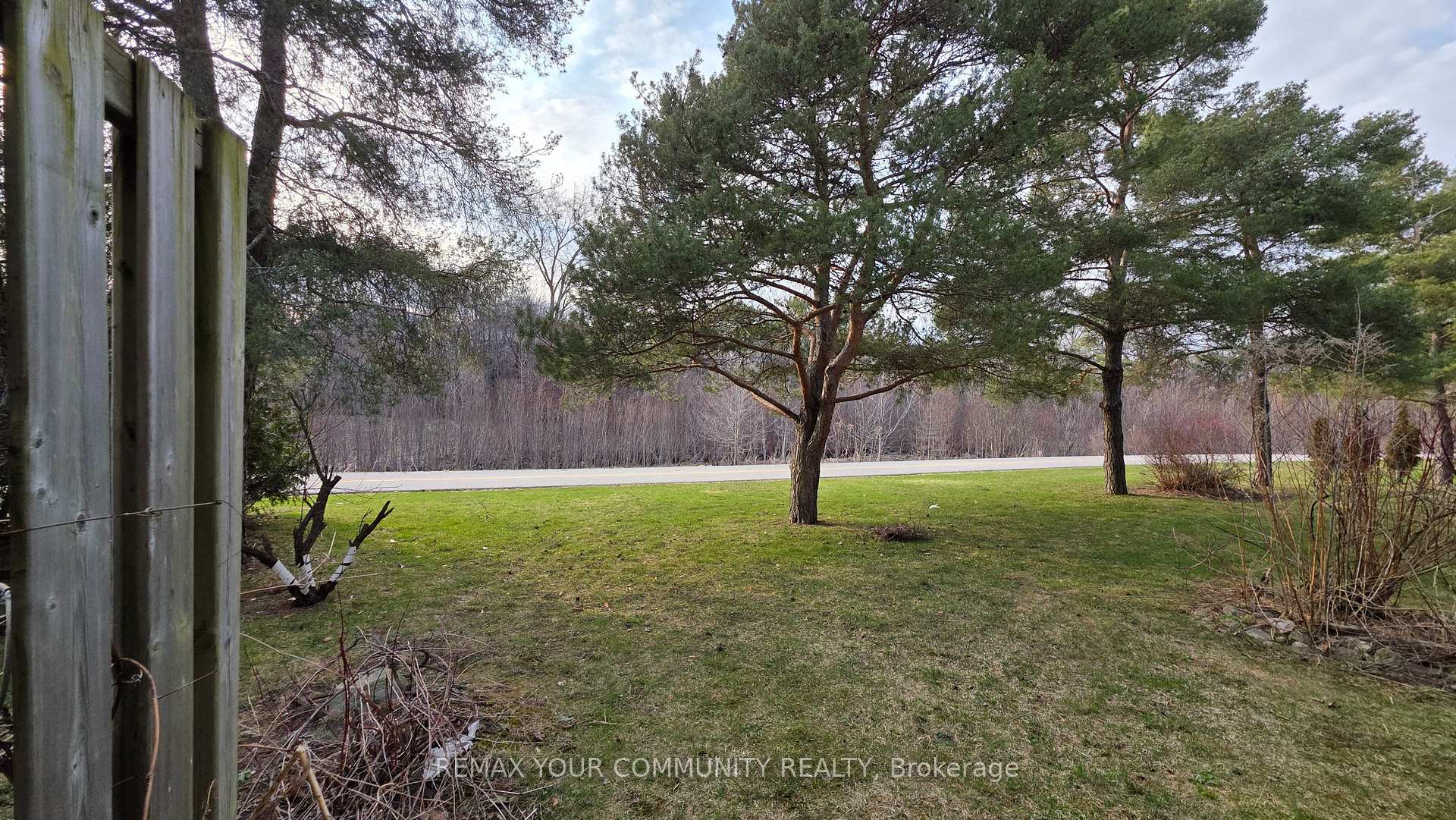 Photo 32 of Unit 19, 210 Highland Crescent, Kitchener, Victoria Hills — HOMEH