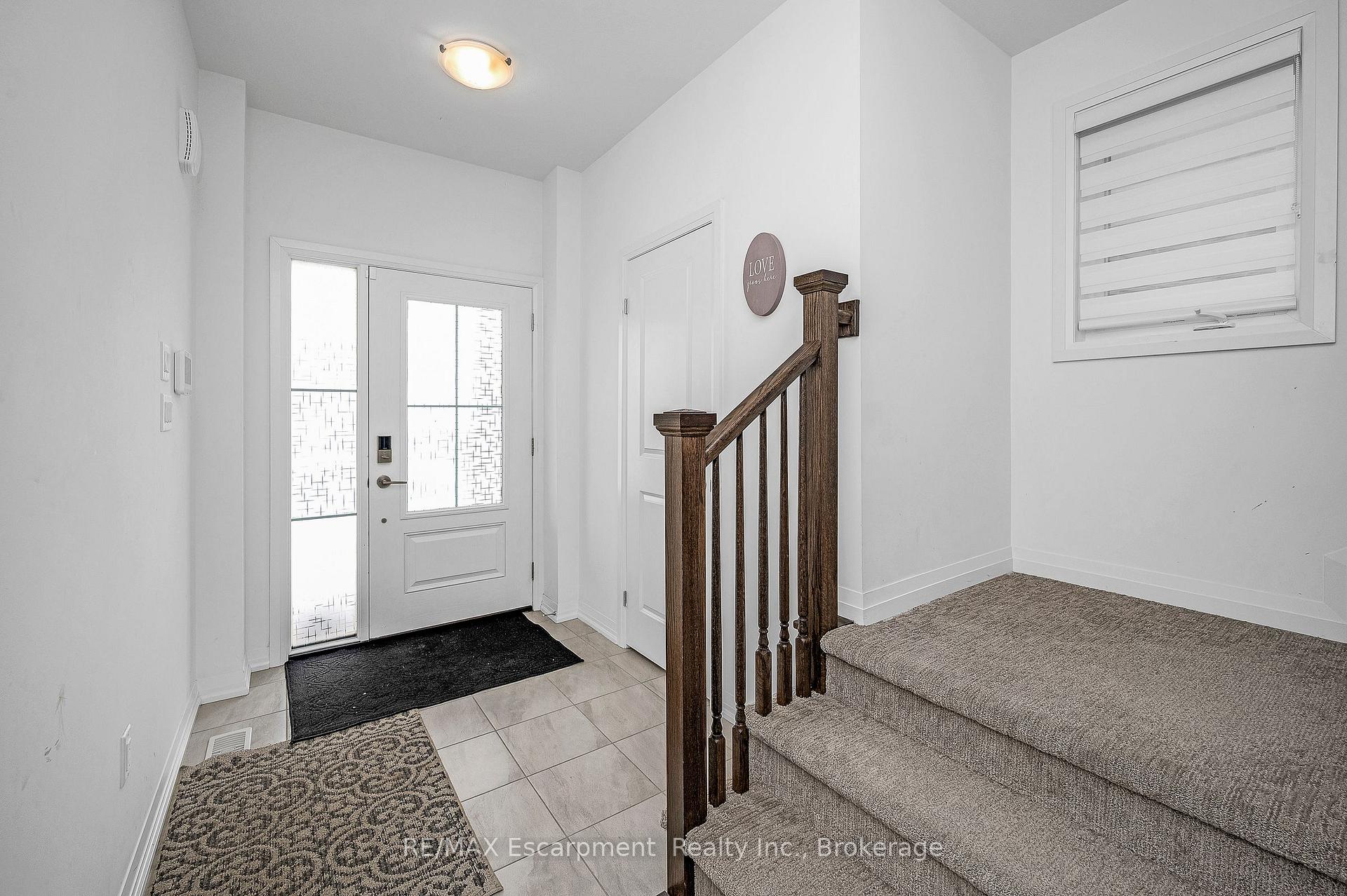 Photo 5 of 61 Wilson Drive, Thorold, Hurricane/Merrittville — HOMEH