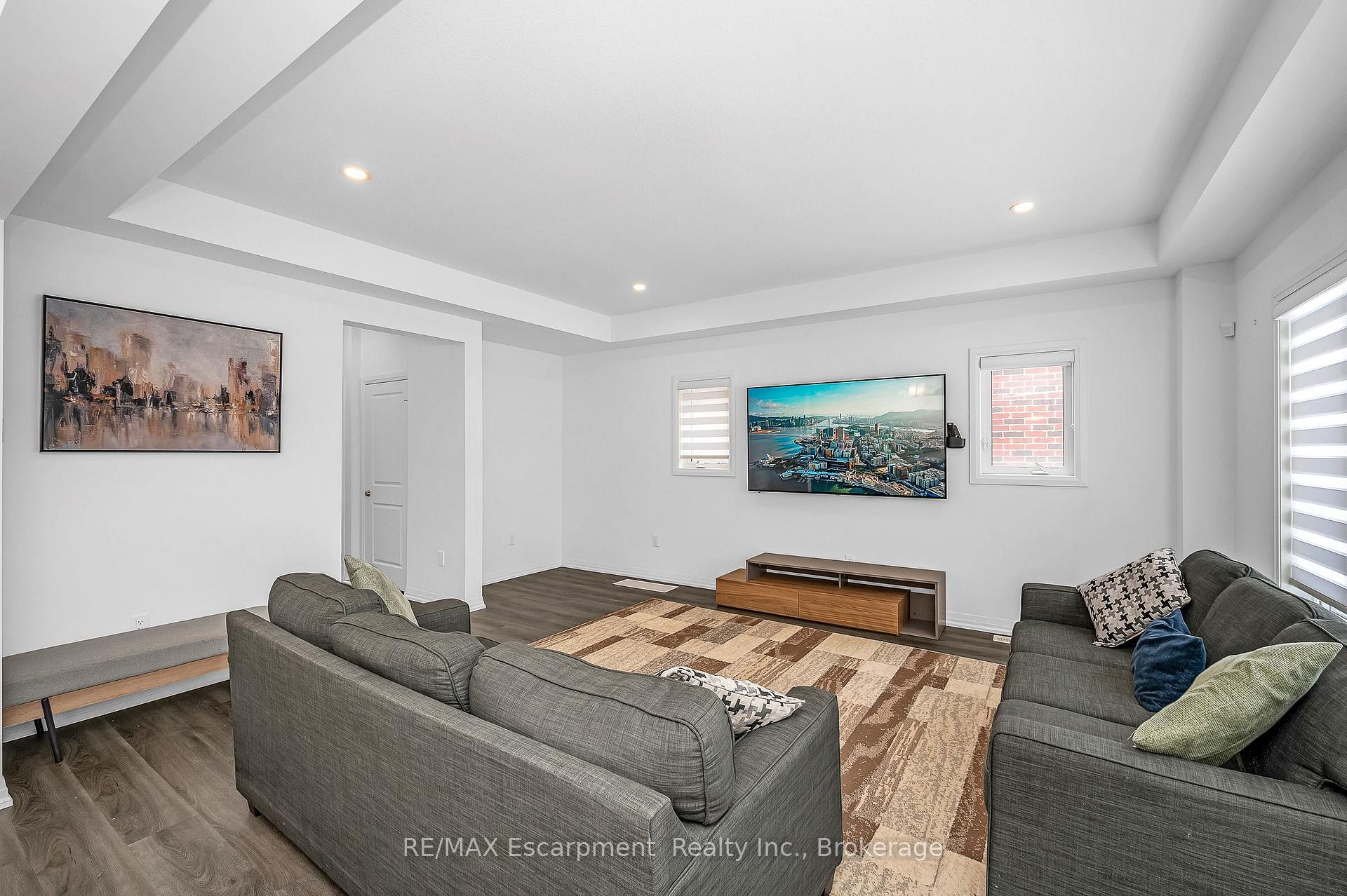 Photo 9 of 61 Wilson Drive, Thorold, Hurricane/Merrittville — HOMEH