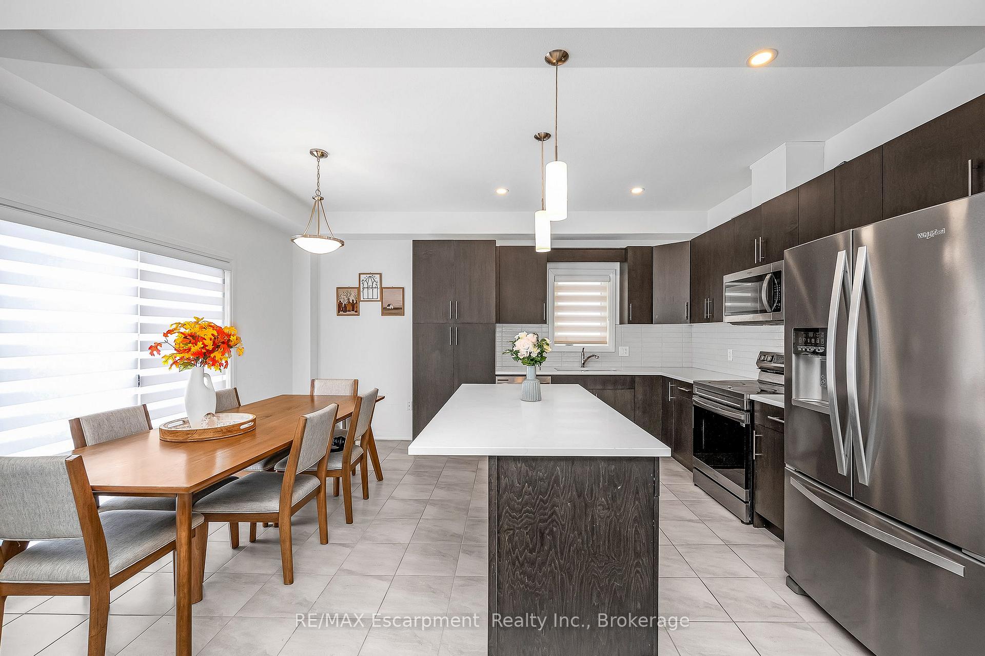 Photo 10 of 61 Wilson Drive, Thorold, Hurricane/Merrittville — HOMEH