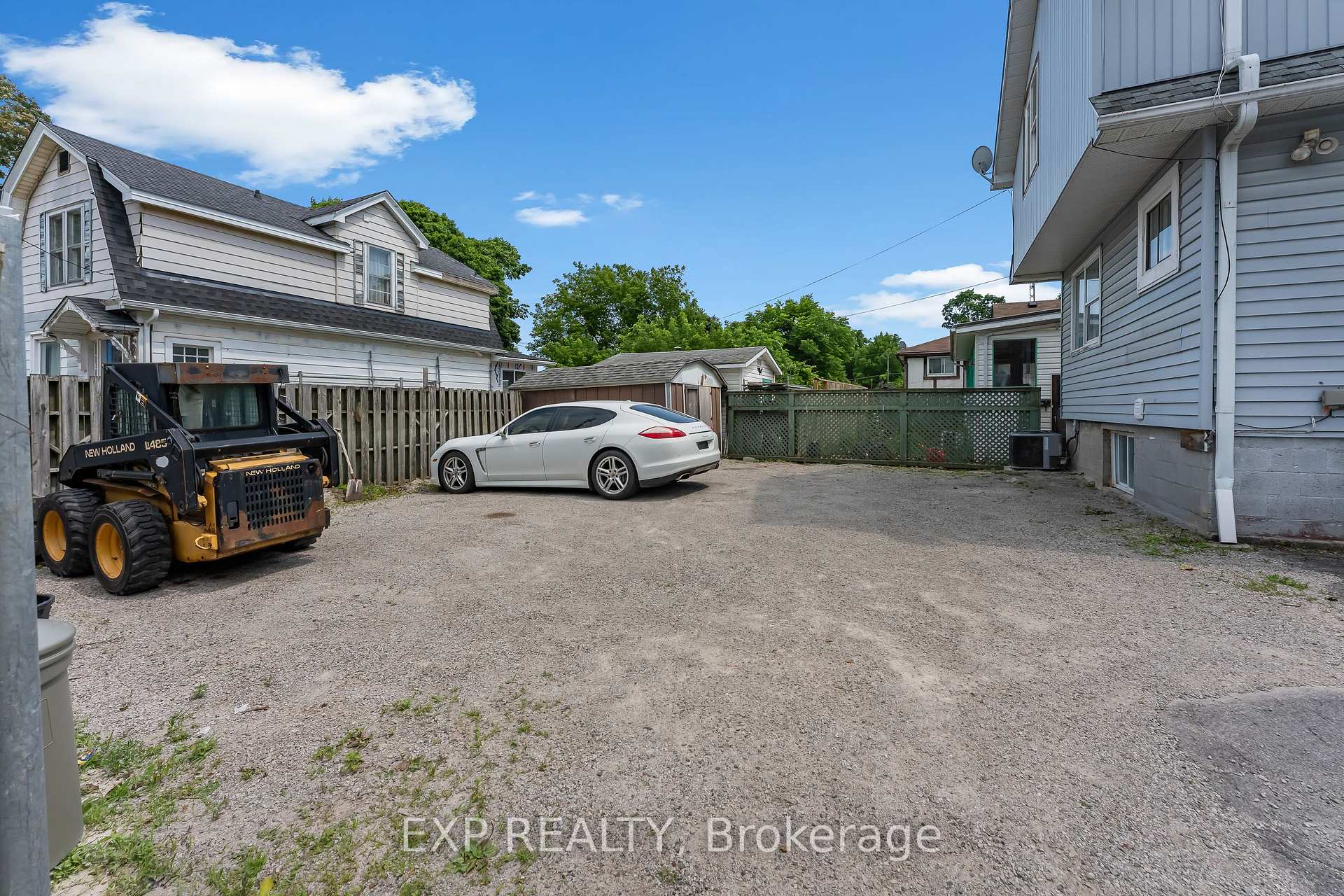 Photo 3 of Unit Upper, 4124 Terrace Avenue W, Niagara Falls, Downtown — HOMEH