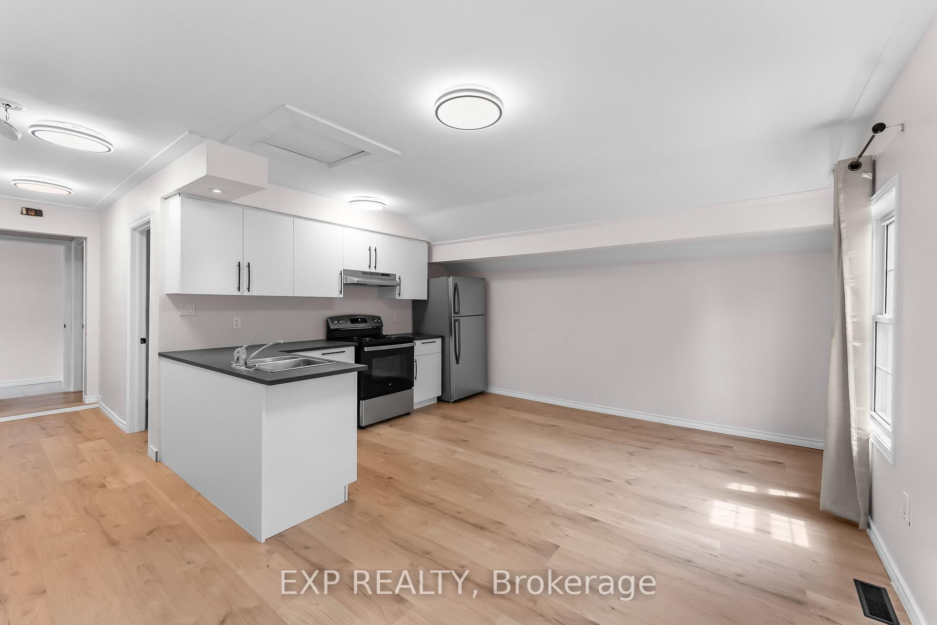 Photo 7 of Unit Upper, 4124 Terrace Avenue W, Niagara Falls, Downtown — HOMEH
