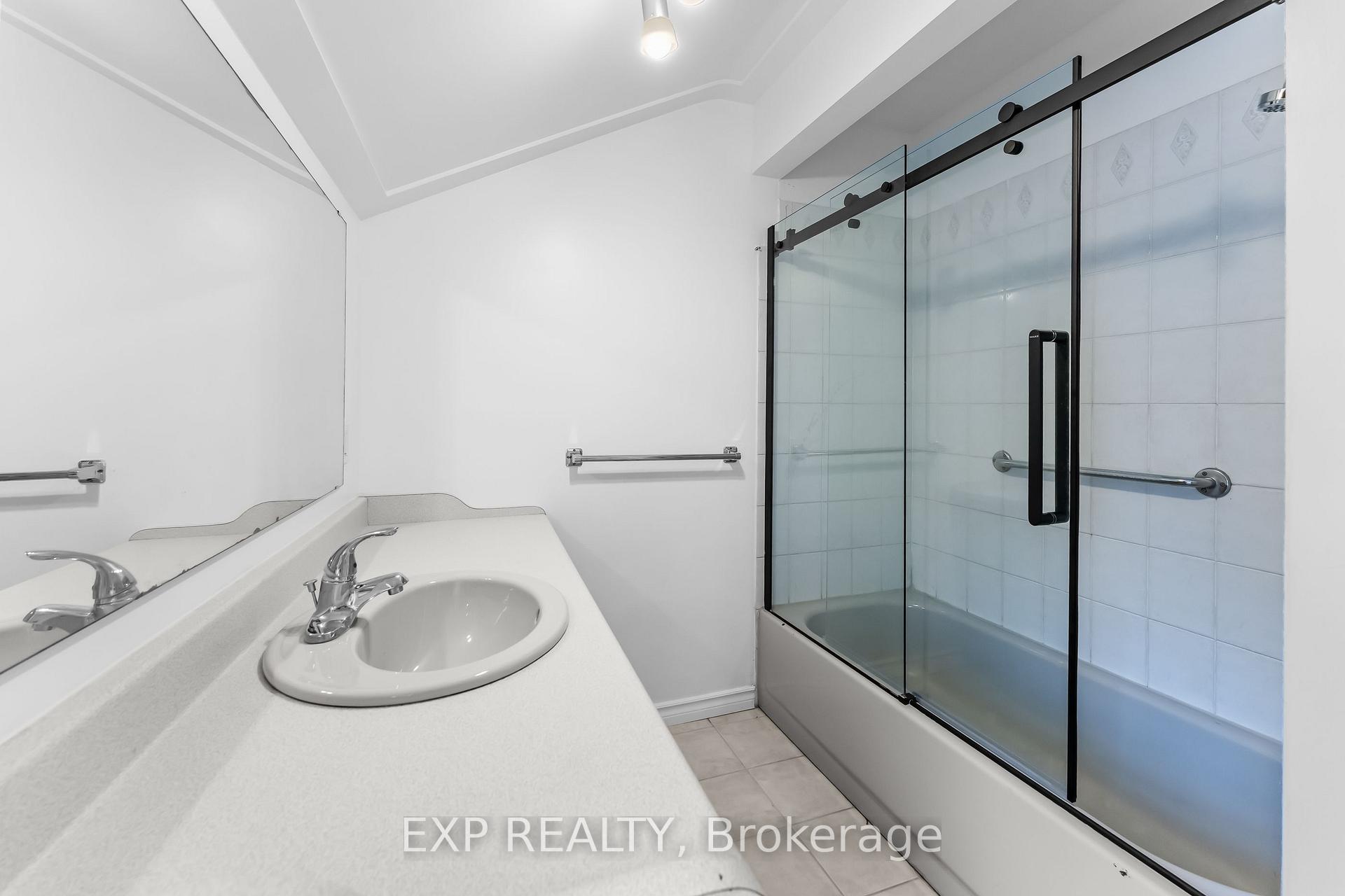 Photo 14 of Unit Upper, 4124 Terrace Avenue W, Niagara Falls, Downtown — HOMEH