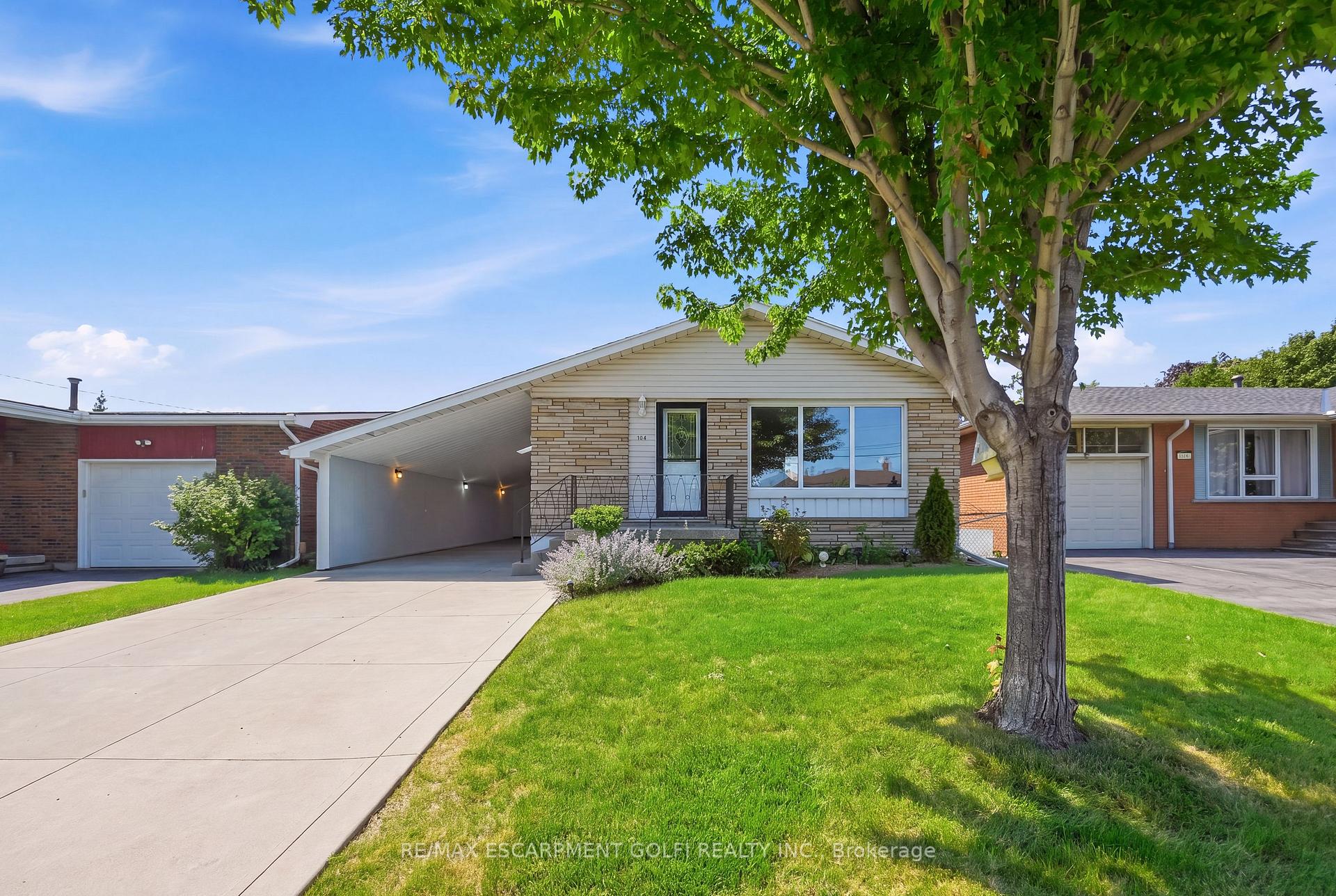 Photo 1 of 104 Nash Road S, Hamilton, Corman — HOMEH