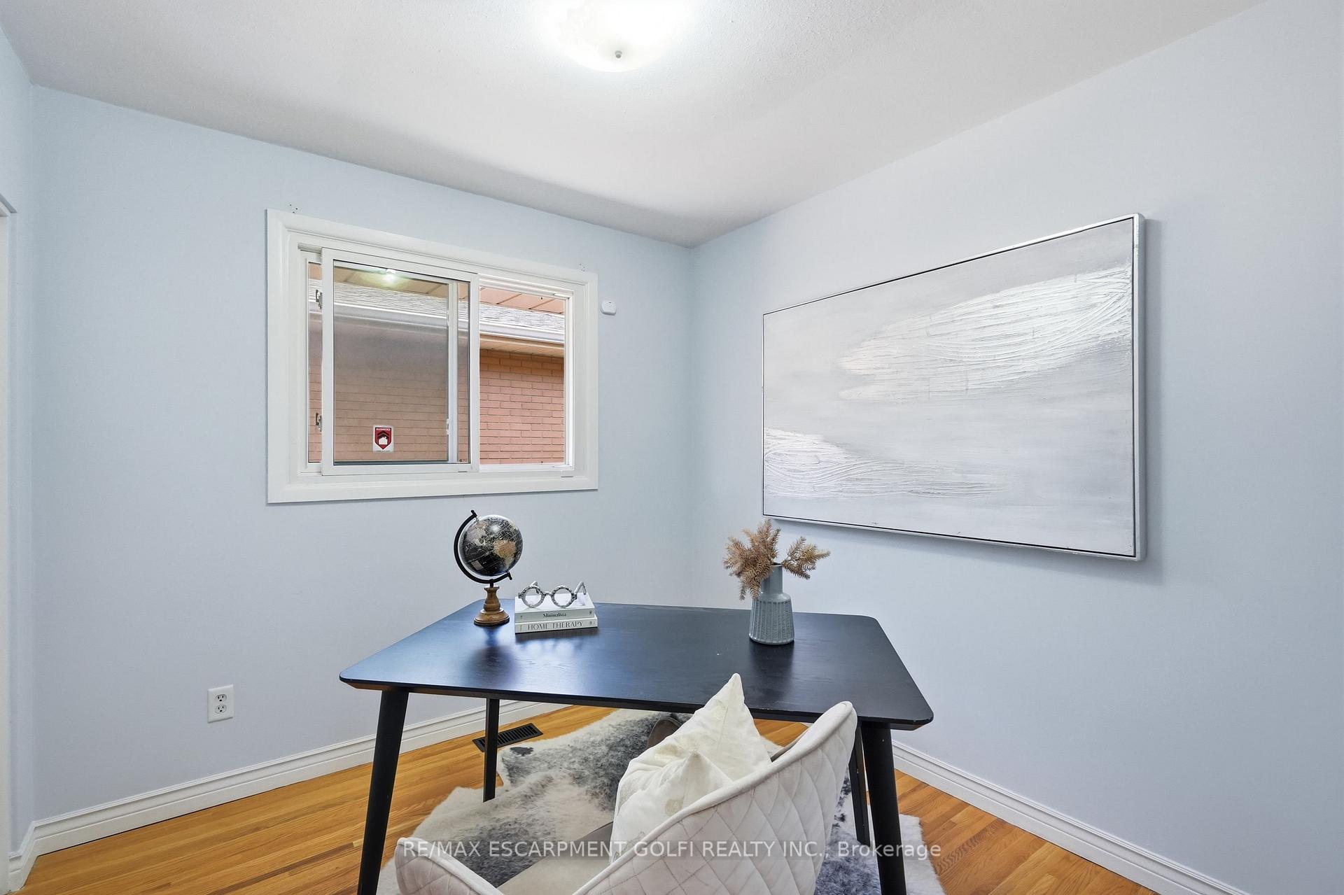 Photo 14 of 104 Nash Road S, Hamilton, Corman — HOMEH