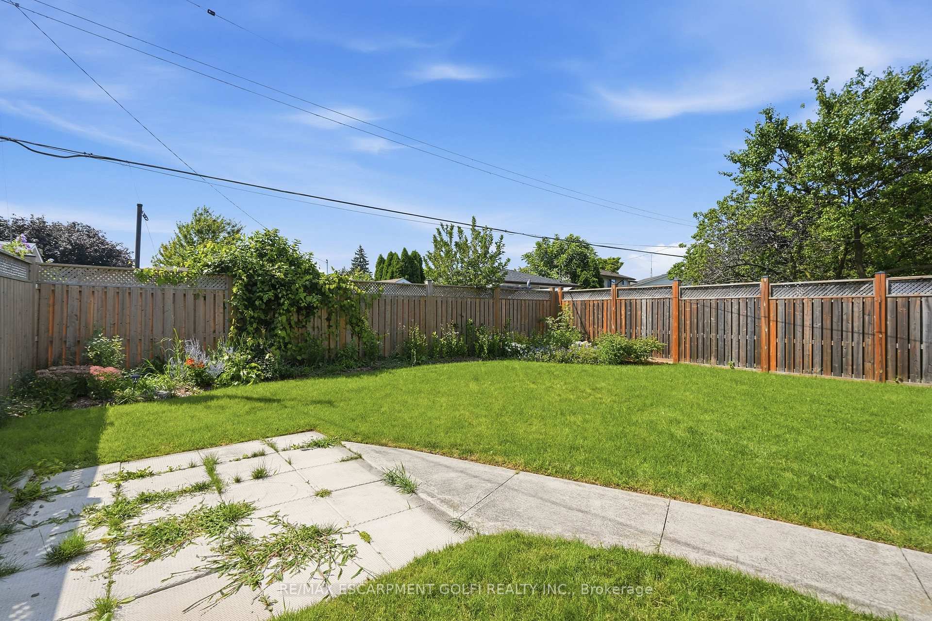 Photo 18 of 104 Nash Road S, Hamilton, Corman — HOMEH