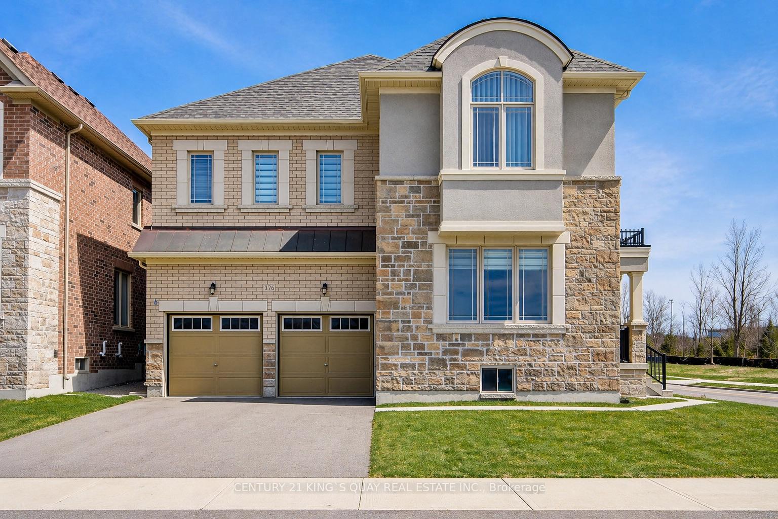 Front of 376 Seaview Heights