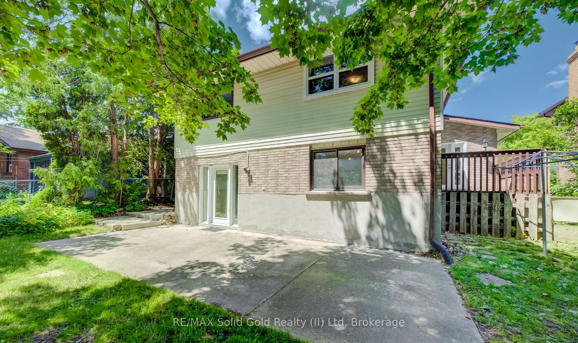 Photo 28 of 197 Southwood Drive, Kitchener, Country Hills — HOMEH