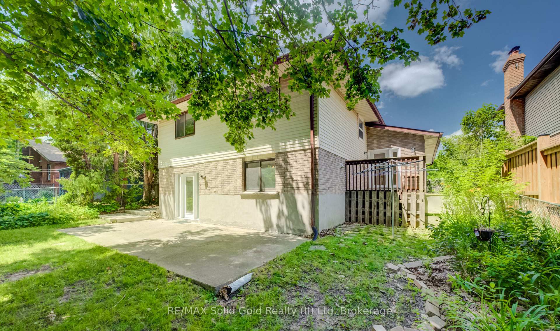 Photo 29 of 197 Southwood Drive, Kitchener, Country Hills — HOMEH