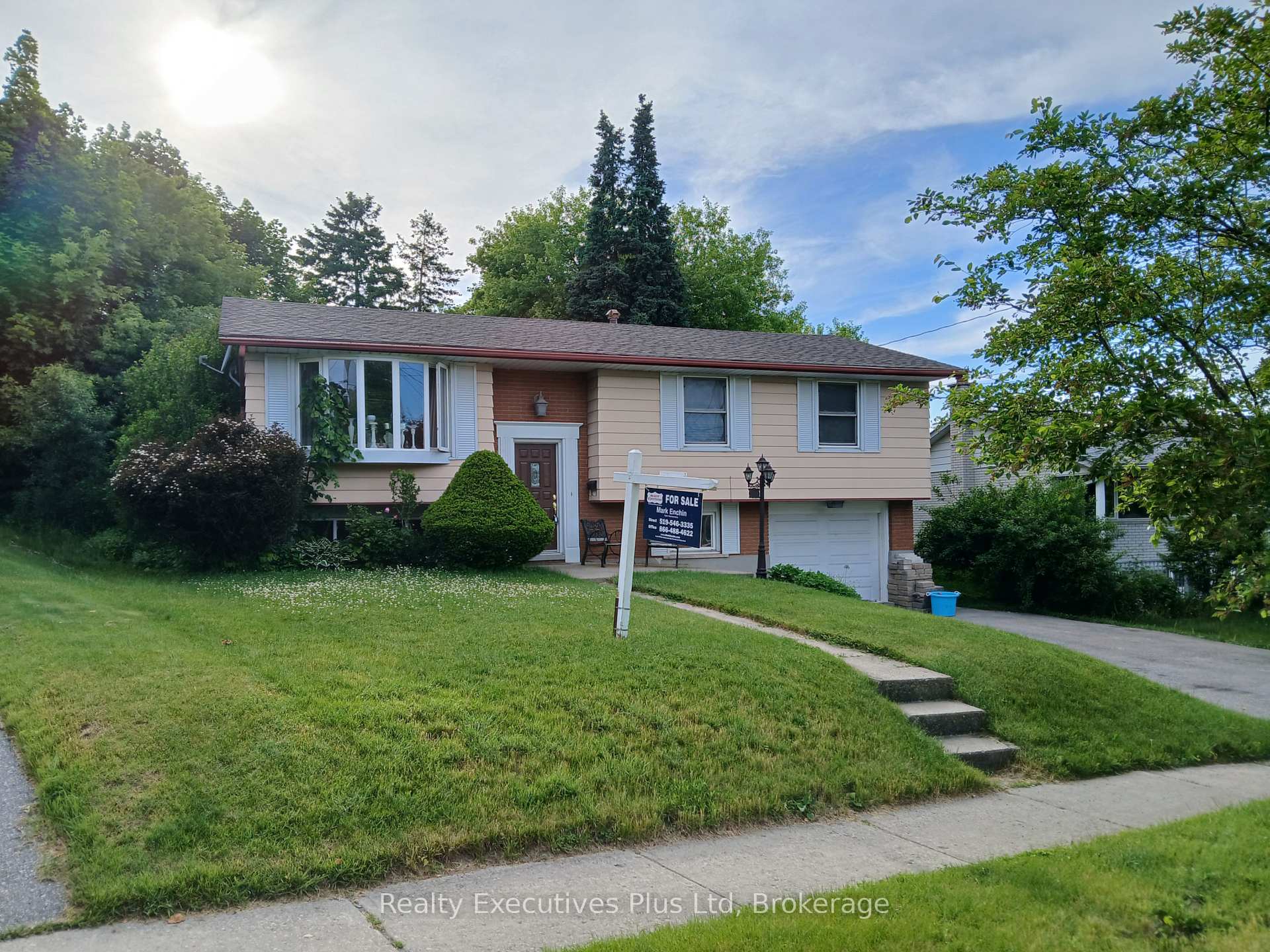 Photo 1 of 90 Western Avenue, Guelph, Junction/Onward Willow — HOMEH