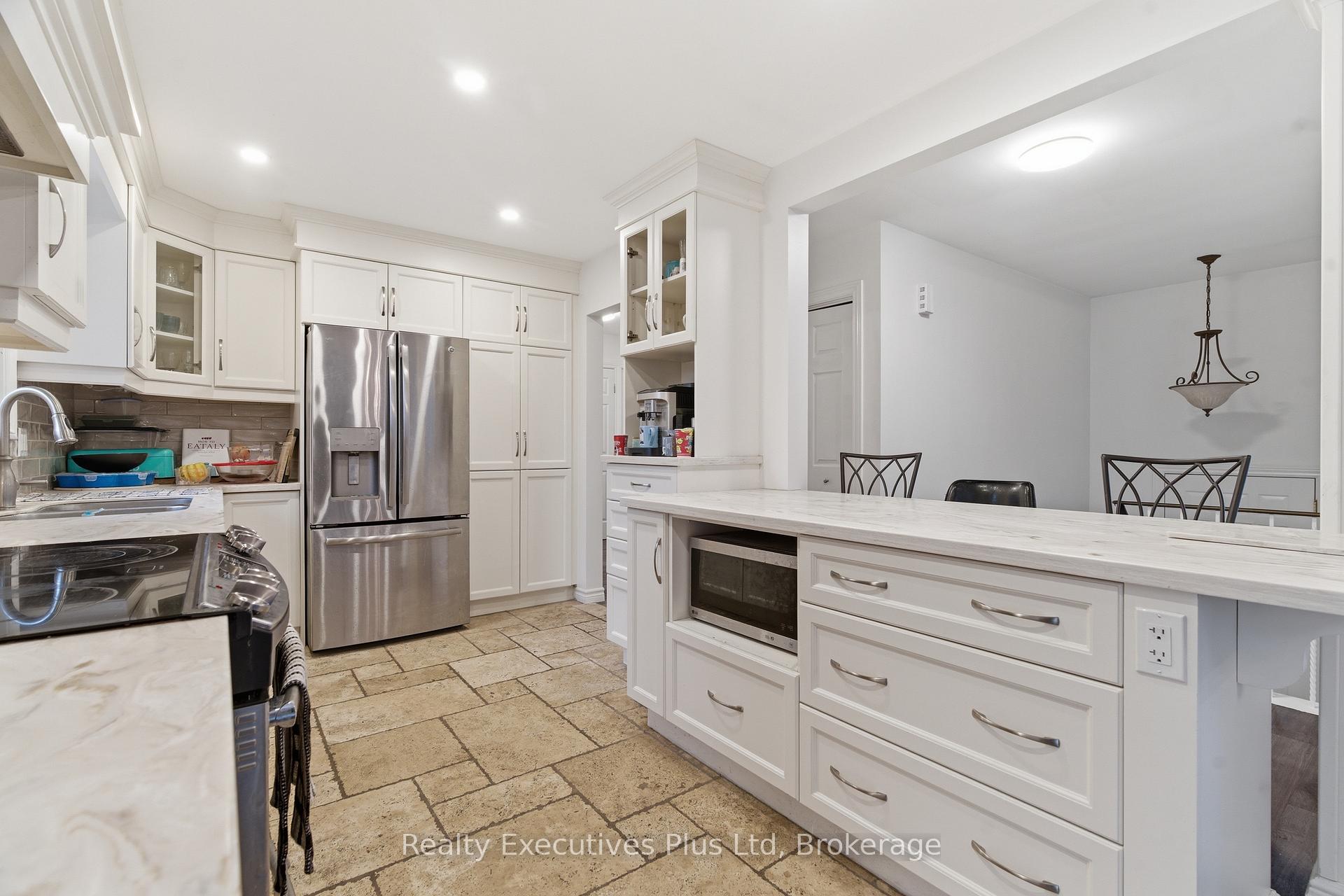 Photo 10 of 90 Western Avenue, Guelph, Junction/Onward Willow — HOMEH