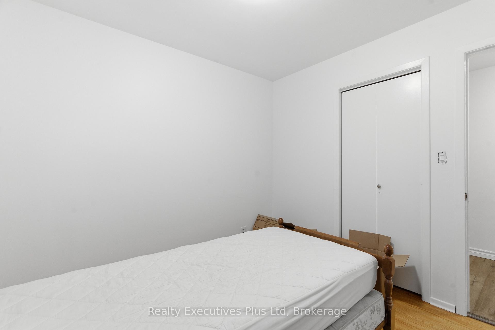 Photo 11 of 90 Western Avenue, Guelph, Junction/Onward Willow — HOMEH