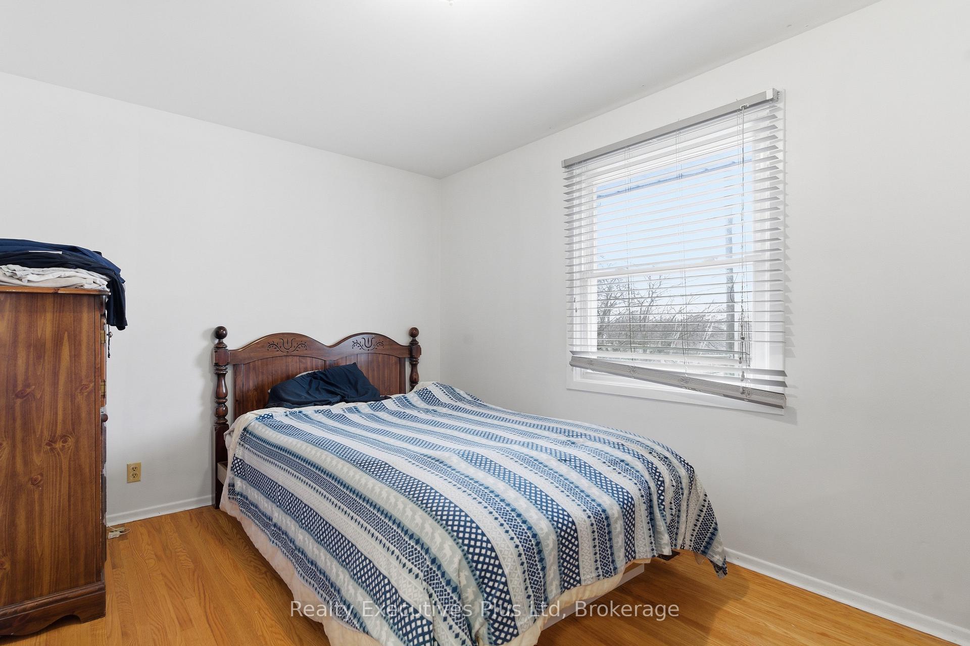 Photo 13 of 90 Western Avenue, Guelph, Junction/Onward Willow — HOMEH