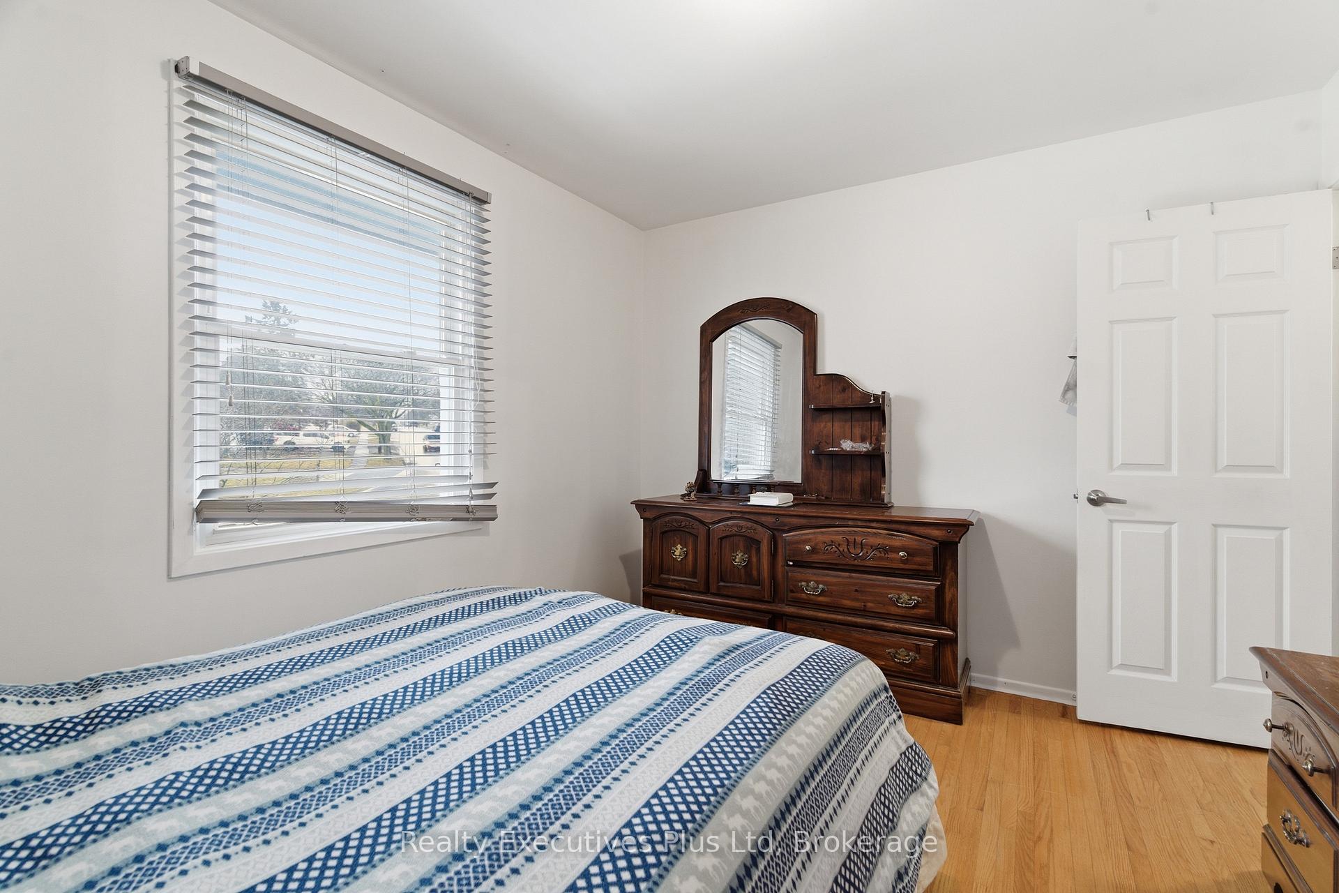 Photo 14 of 90 Western Avenue, Guelph, Junction/Onward Willow — HOMEH
