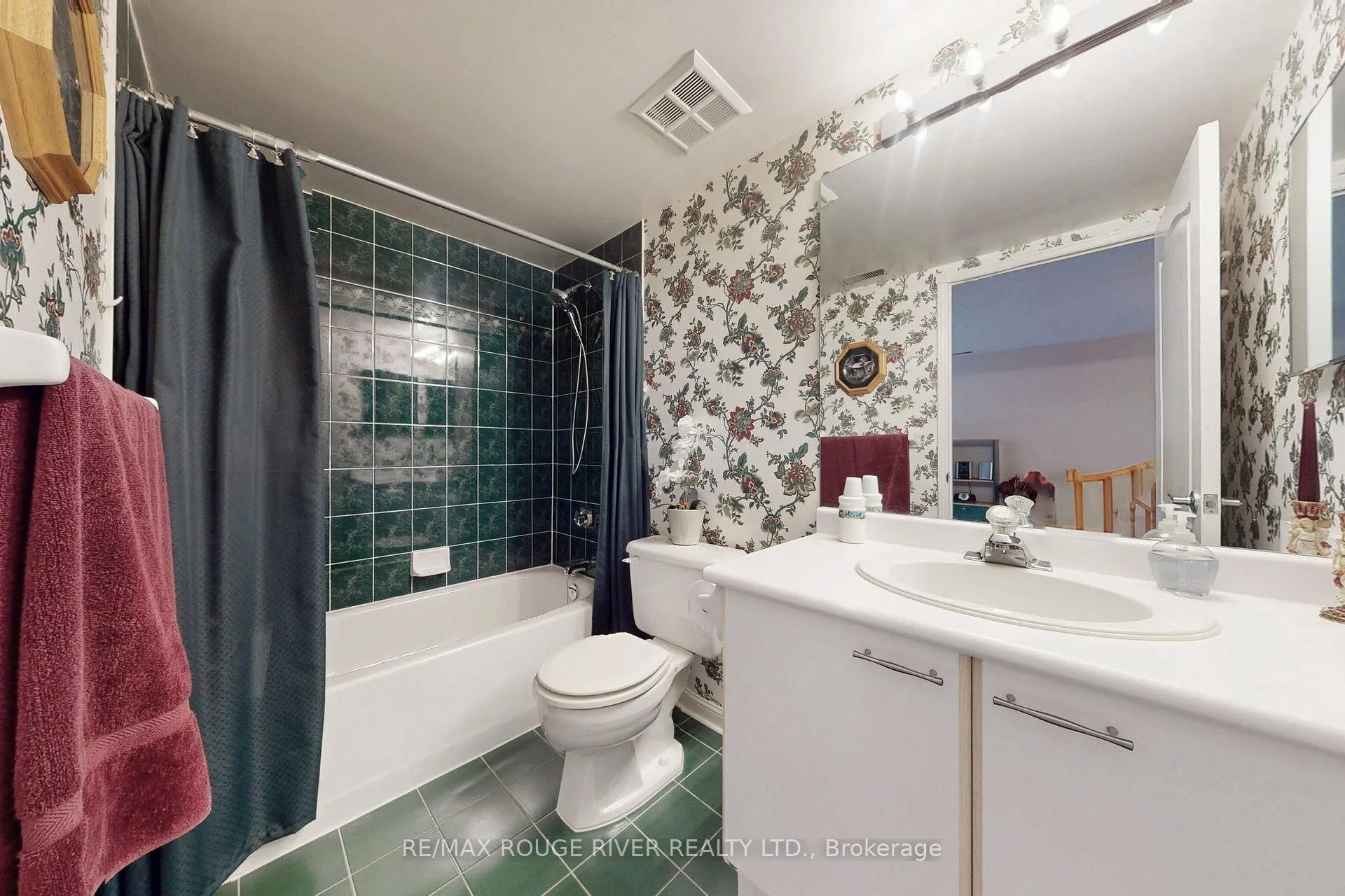 Photo 31 of Unit 418, 1400 The Esplanade N, Pickering, Town Centre — HOMEH