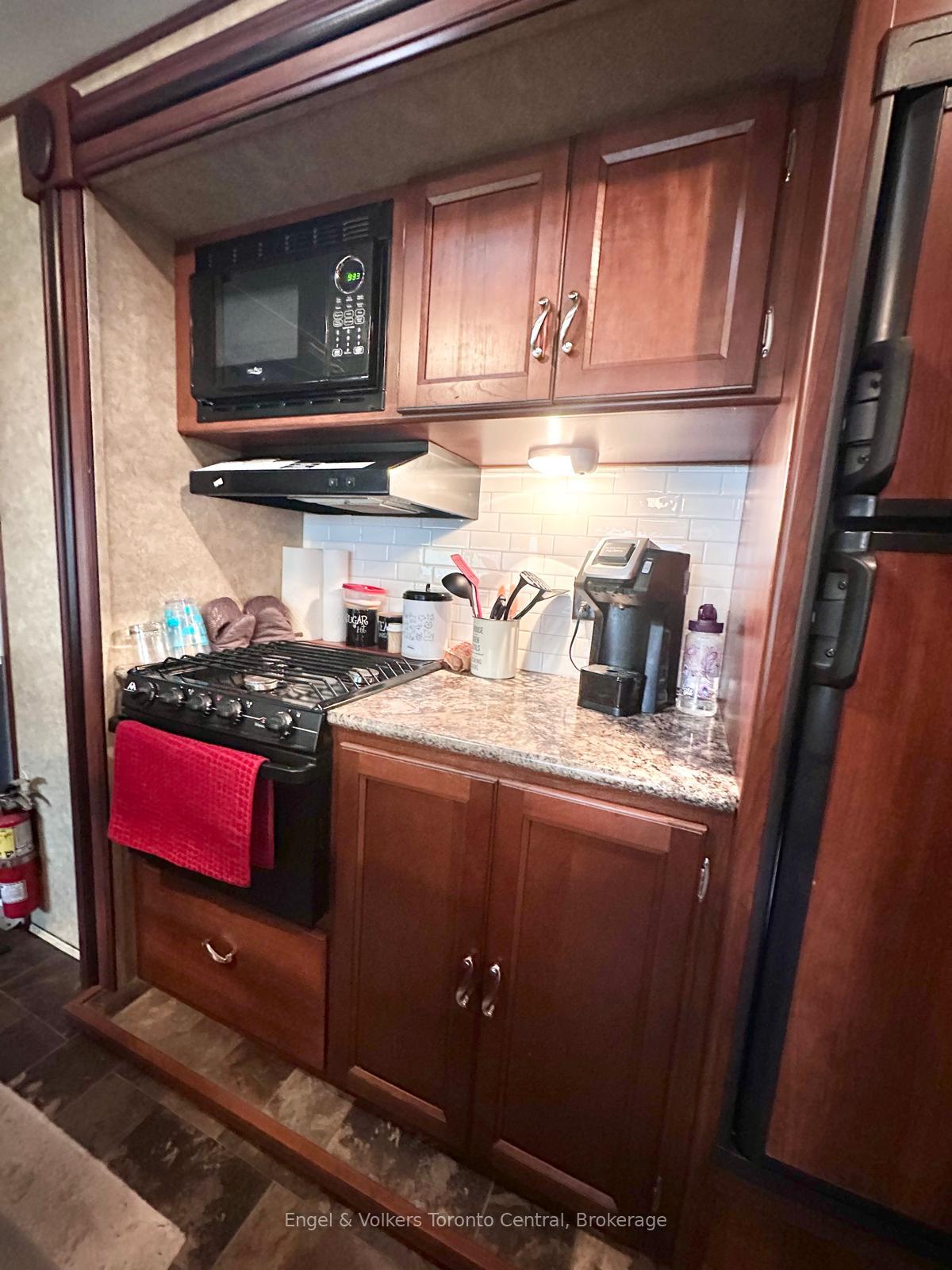 Photo 7 of Unit S4, 7489 Sideroad 5 E, Wellington North, Rural Wellington North — HOMEH