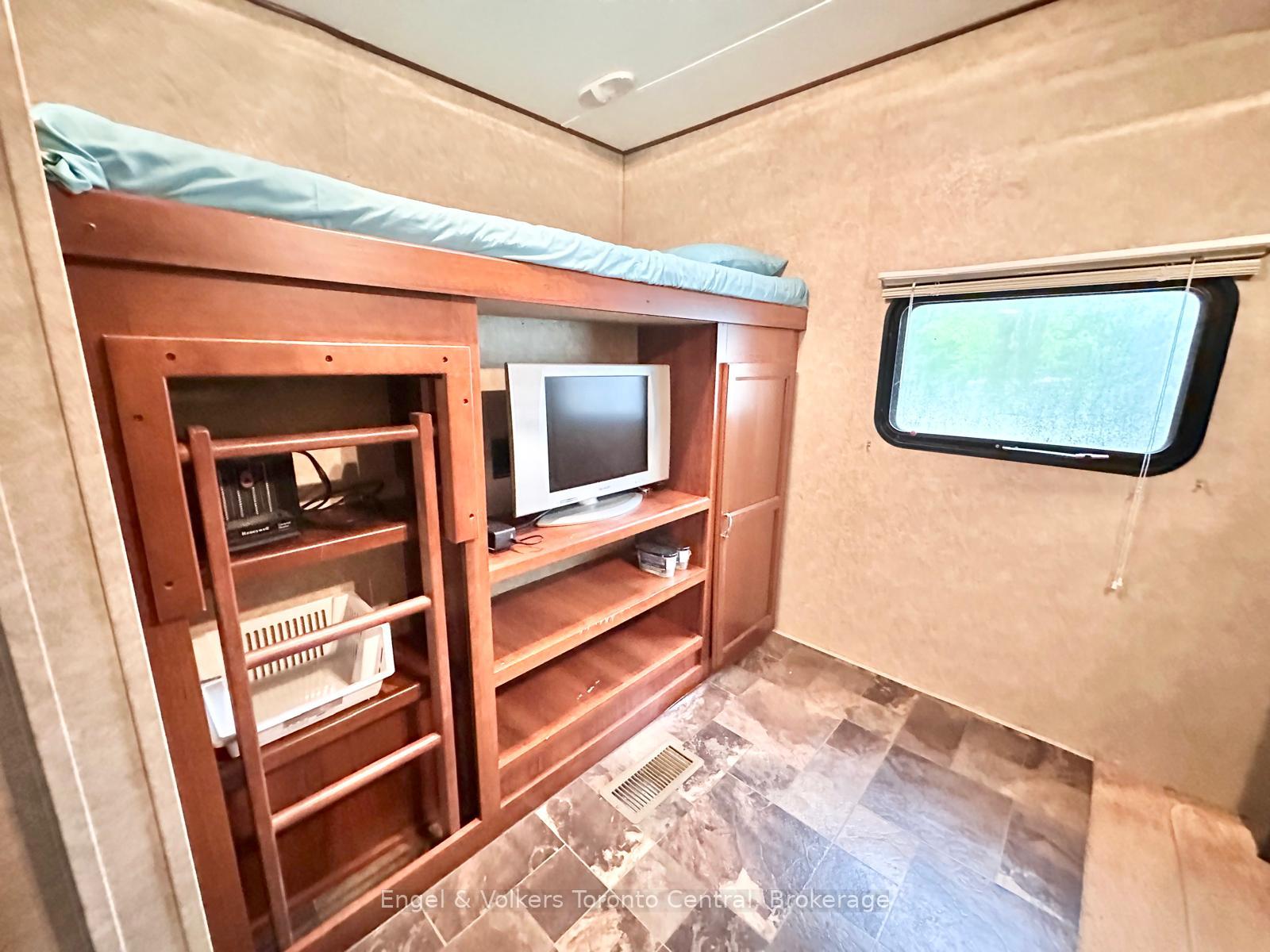 Photo 11 of Unit S4, 7489 Sideroad 5 E, Wellington North, Rural Wellington North — HOMEH