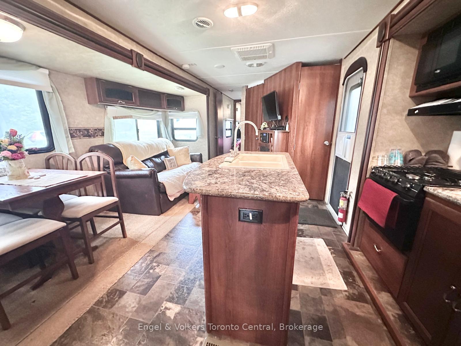 Photo 14 of Unit S4, 7489 Sideroad 5 E, Wellington North, Rural Wellington North — HOMEH