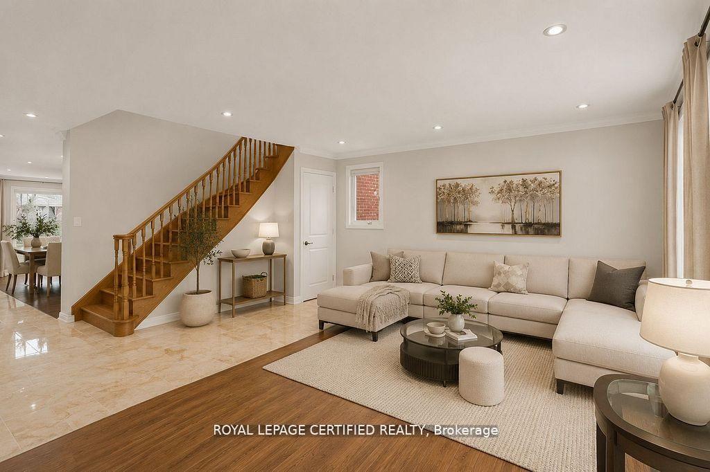 Photo 19 of 35 Trenholme Crescent, Hamilton, Trenholme — HOMEH