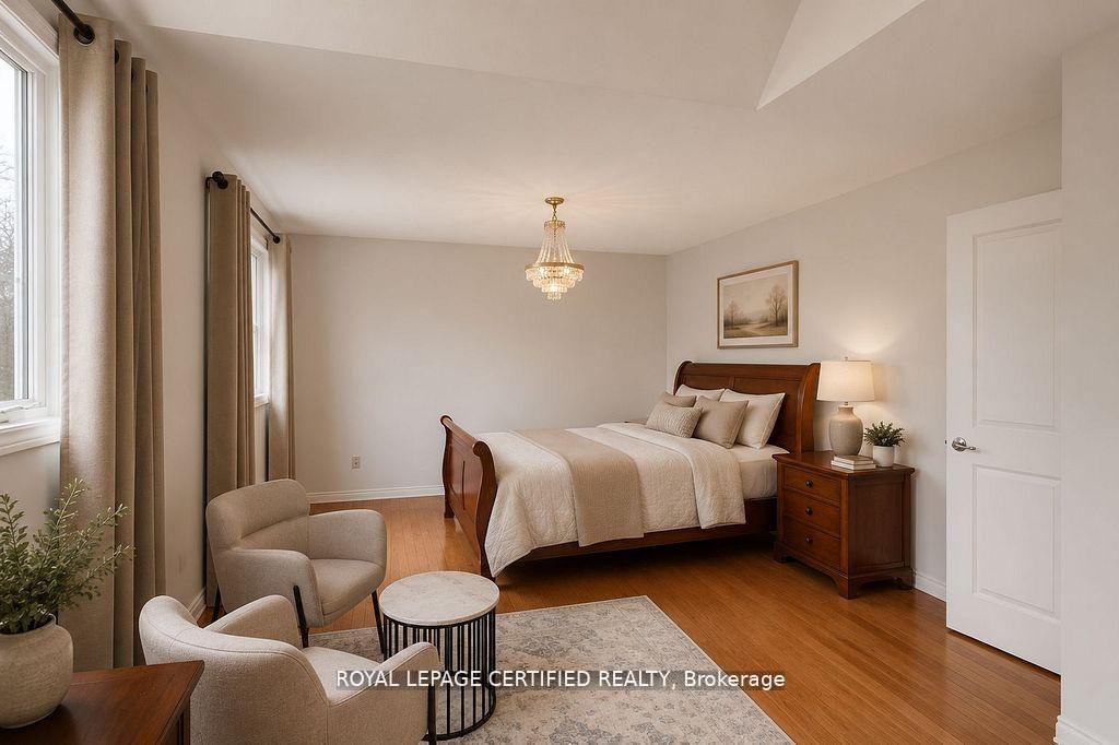 Photo 27 of 35 Trenholme Crescent, Hamilton, Trenholme — HOMEH