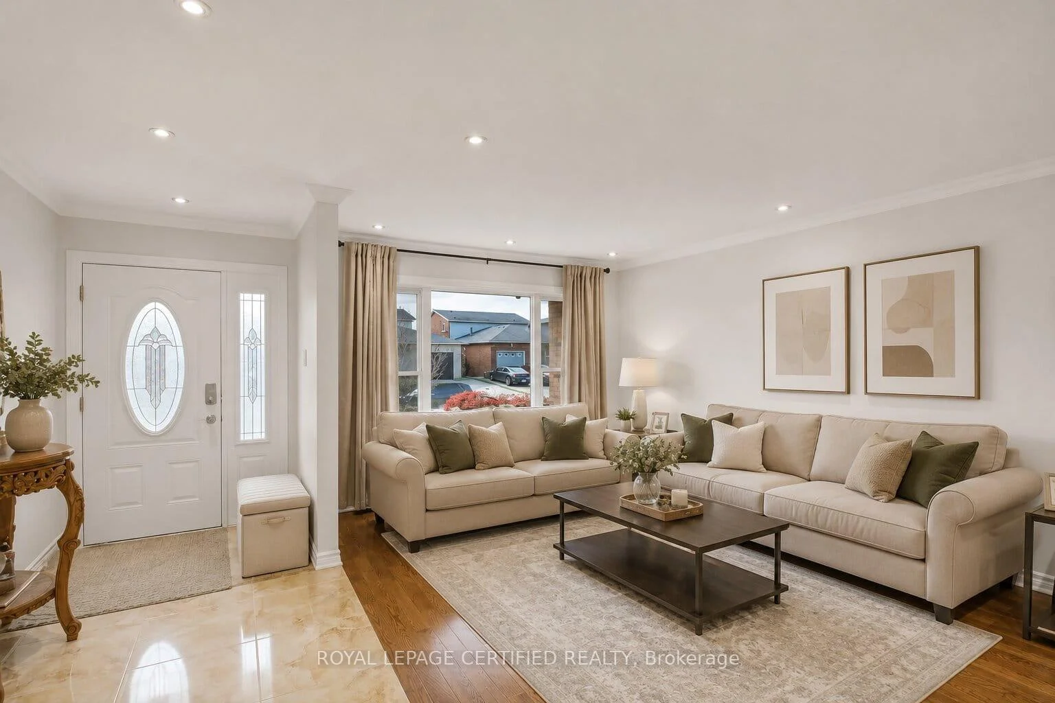 Photo 7 of 35 Trenholme Crescent, Hamilton, Trenholme — HOMEH