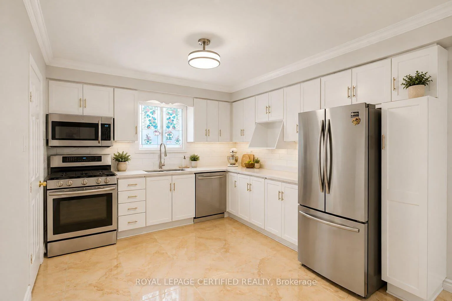 Photo 13 of 35 Trenholme Crescent, Hamilton, Trenholme — HOMEH