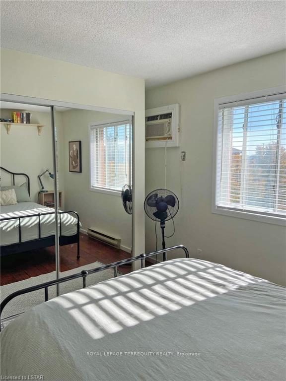 Photo 6 of Unit 325, 2230 Trafalgar Street, London, East I — HOMEH