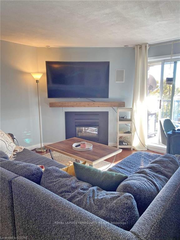 Photo 15 of Unit 325, 2230 Trafalgar Street, London, East I — HOMEH