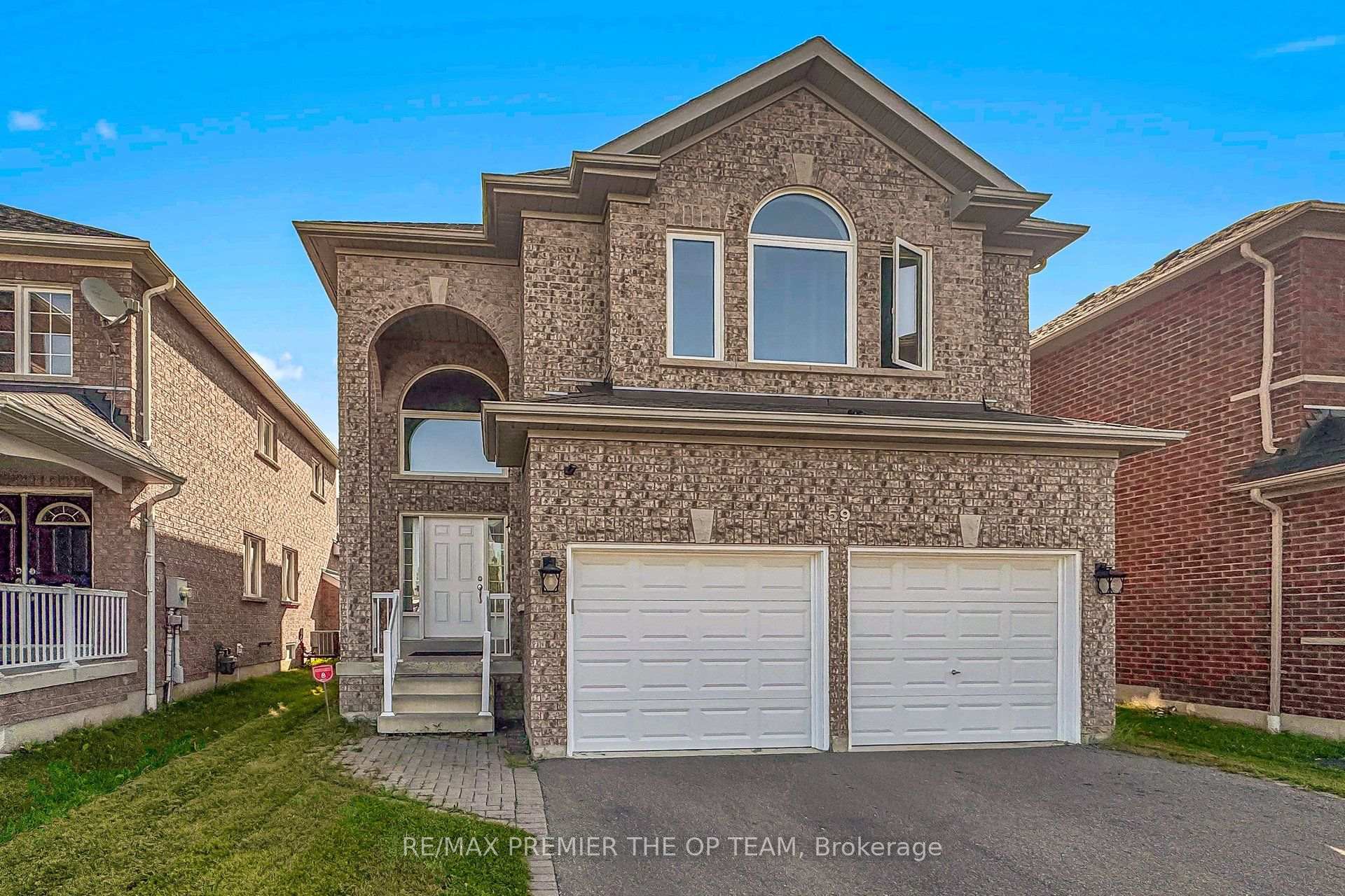 Photo 3 of 59 Chatterson Street, Whitby, Rolling Acres — HOMEH