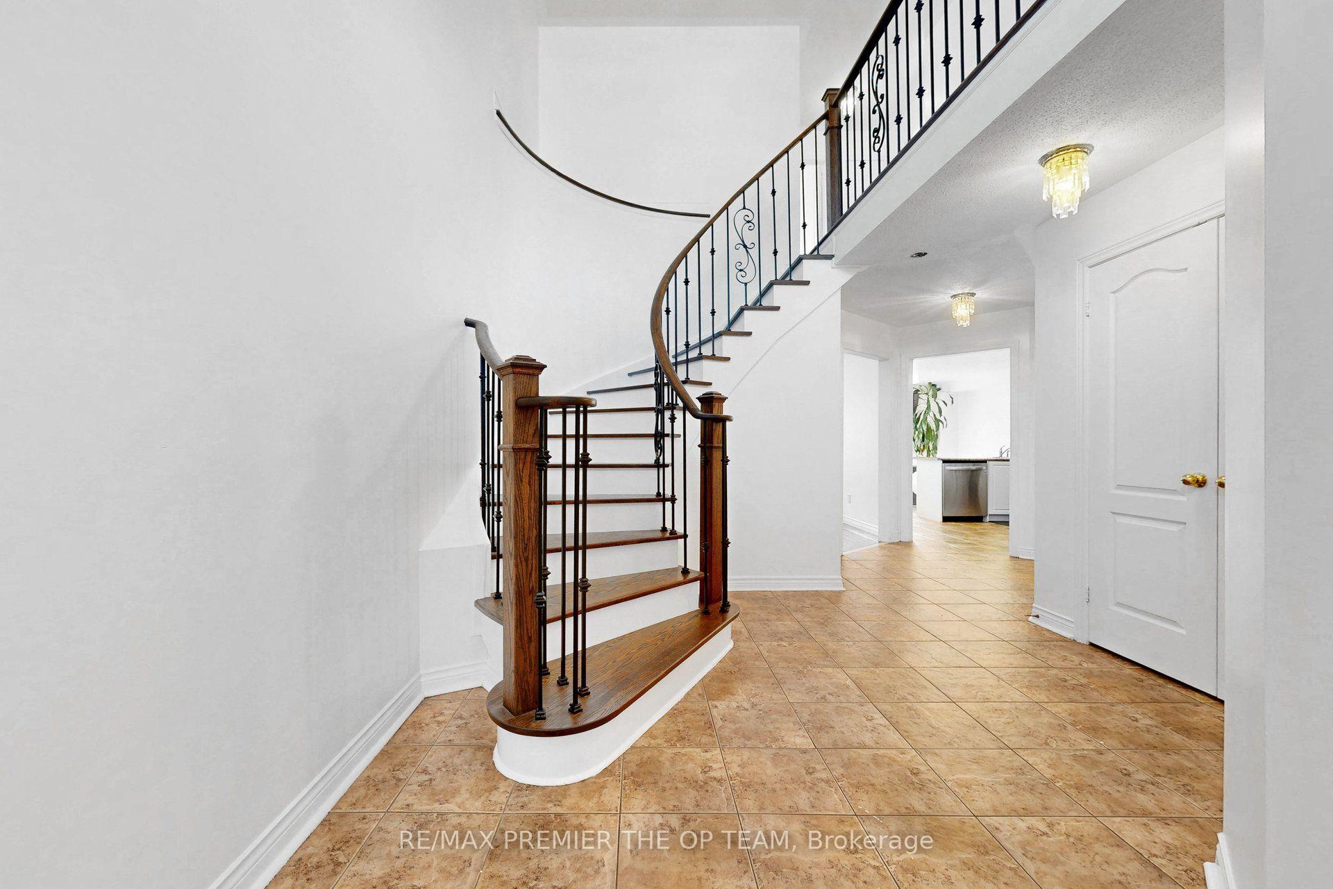 Photo 5 of 59 Chatterson Street, Whitby, Rolling Acres — HOMEH