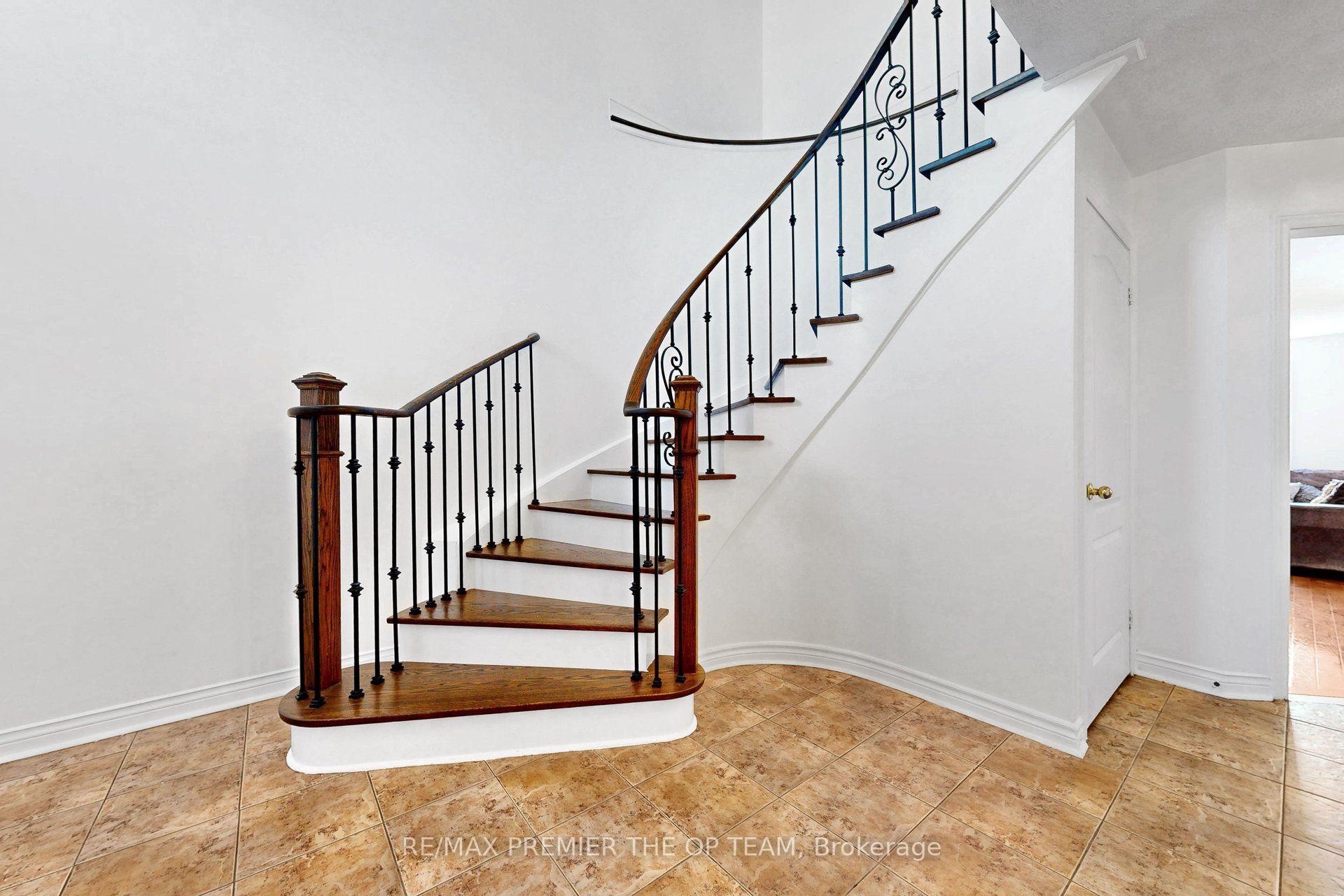 Photo 7 of 59 Chatterson Street, Whitby, Rolling Acres — HOMEH