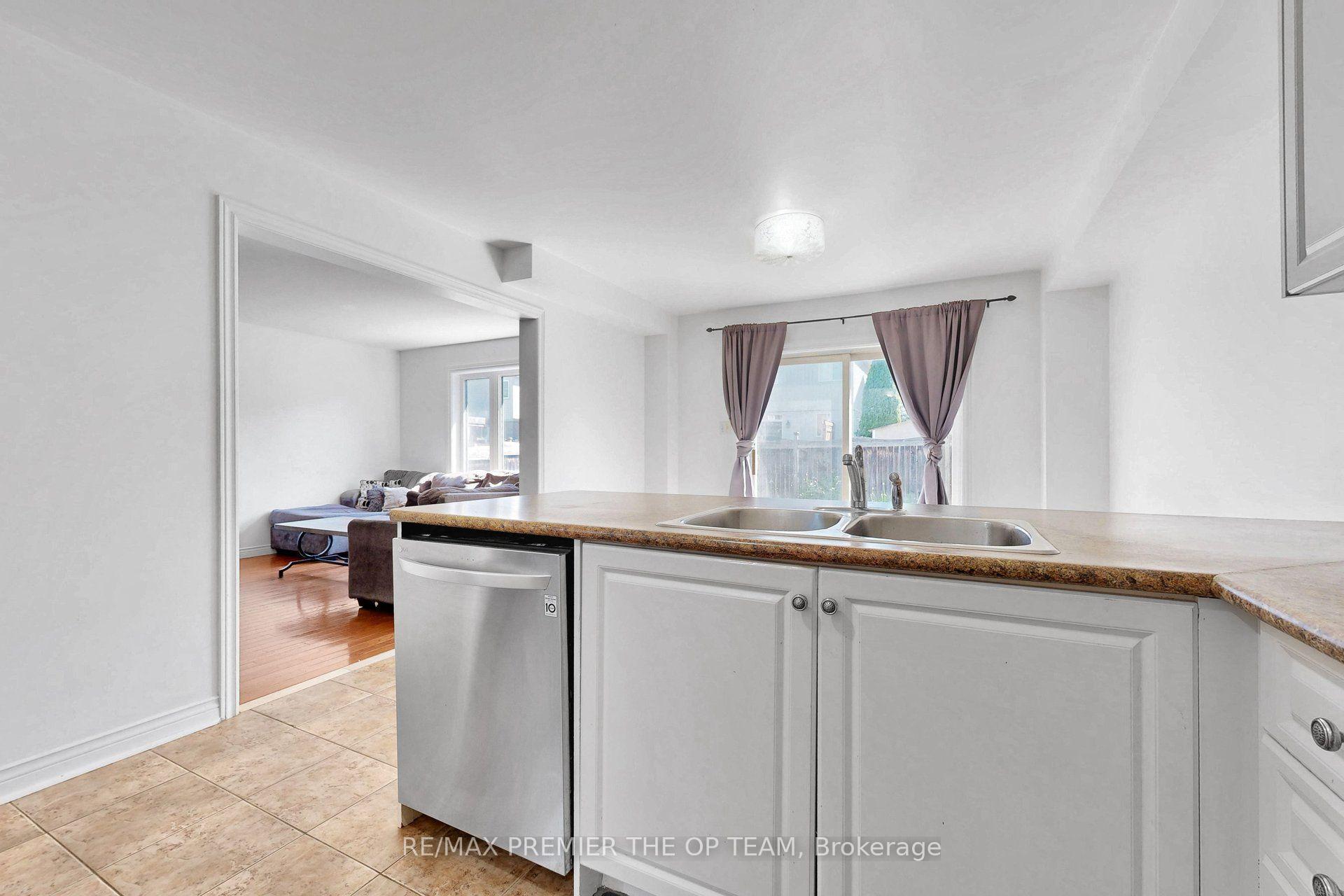 Photo 17 of 59 Chatterson Street, Whitby, Rolling Acres — HOMEH