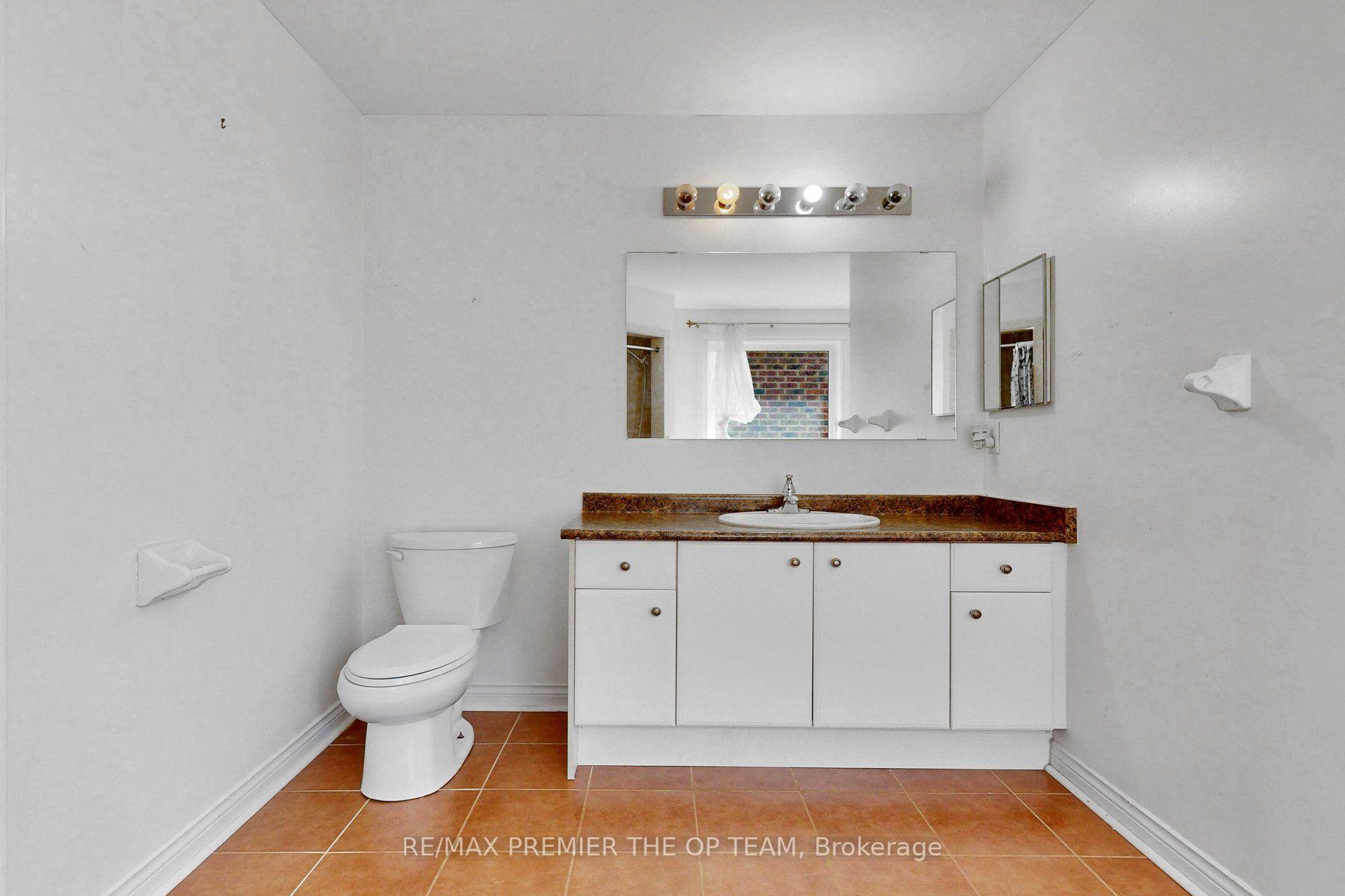Photo 40 of 59 Chatterson Street, Whitby, Rolling Acres — HOMEH