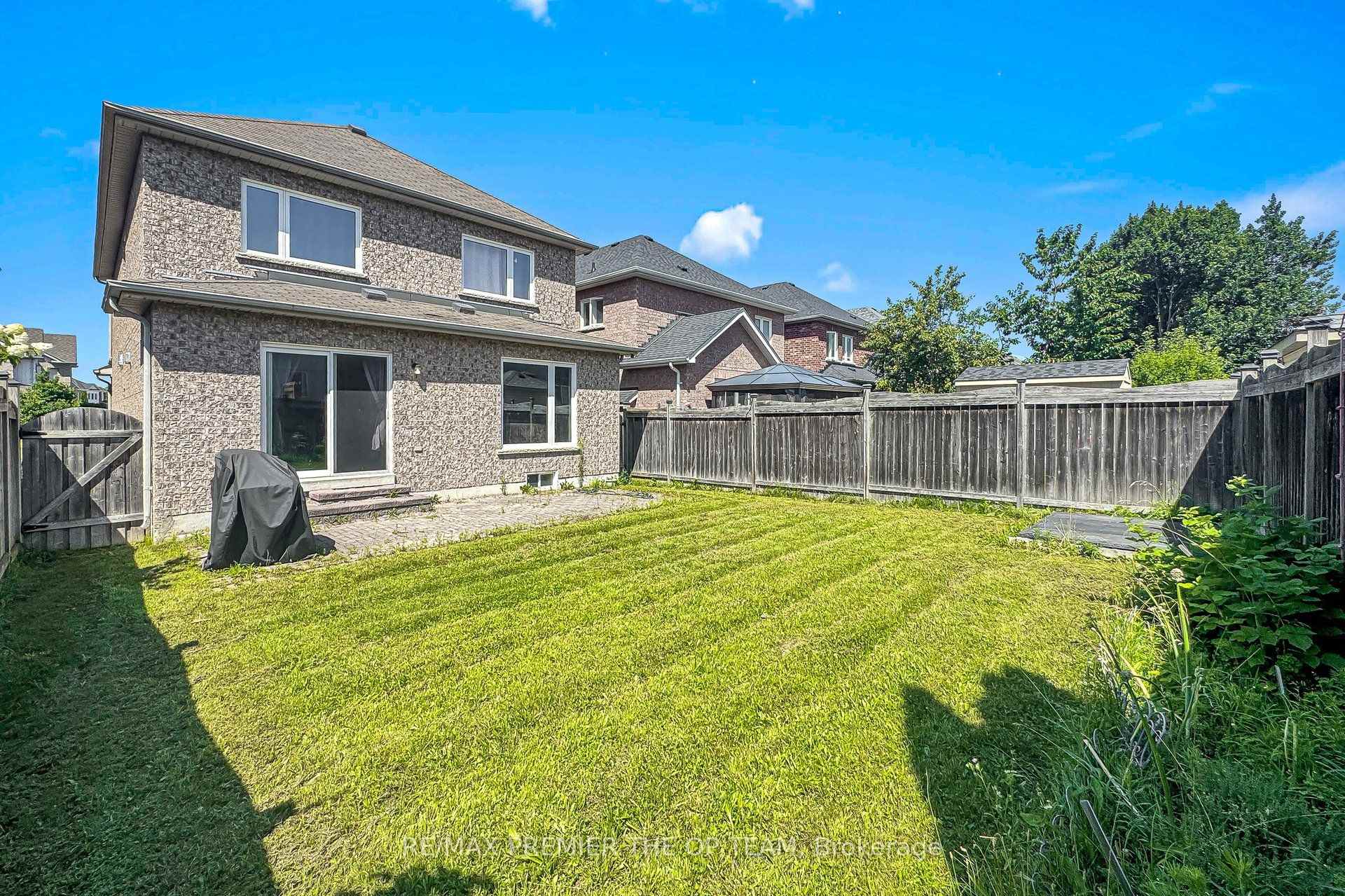 Photo 43 of 59 Chatterson Street, Whitby, Rolling Acres — HOMEH