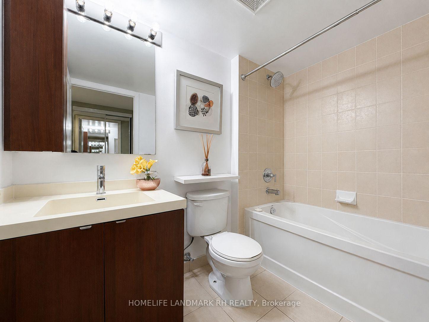 Photo 15 of Unit 318, 352 Front Street W, Toronto, Waterfront Communities — HOMEH