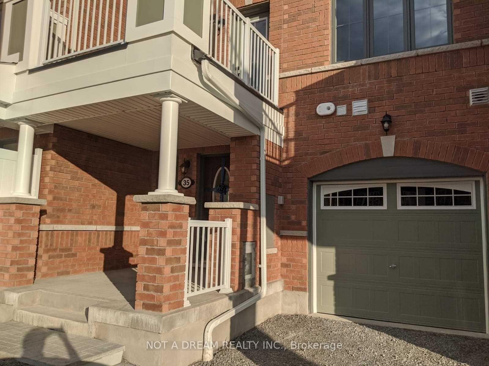Photo 2 of 35 Bluegill Crescent, Whitby, Rural Whitby — HOMEH