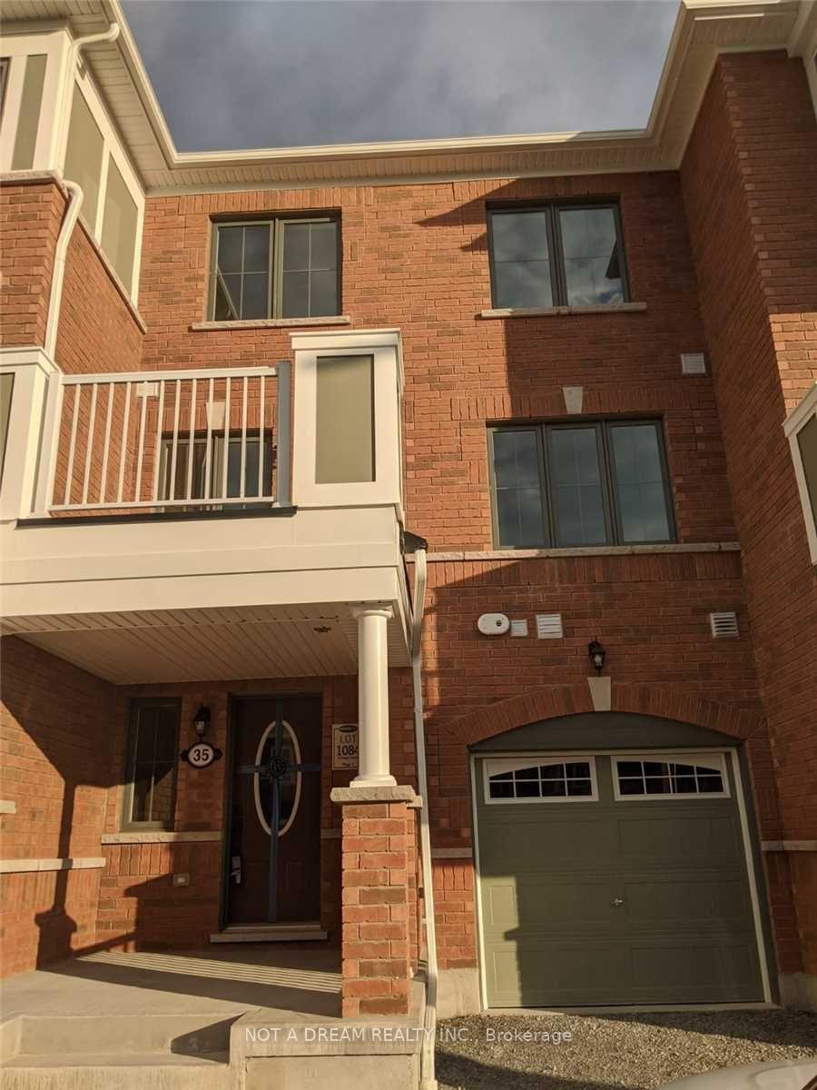 Photo 3 of 35 Bluegill Crescent, Whitby, Rural Whitby — HOMEH