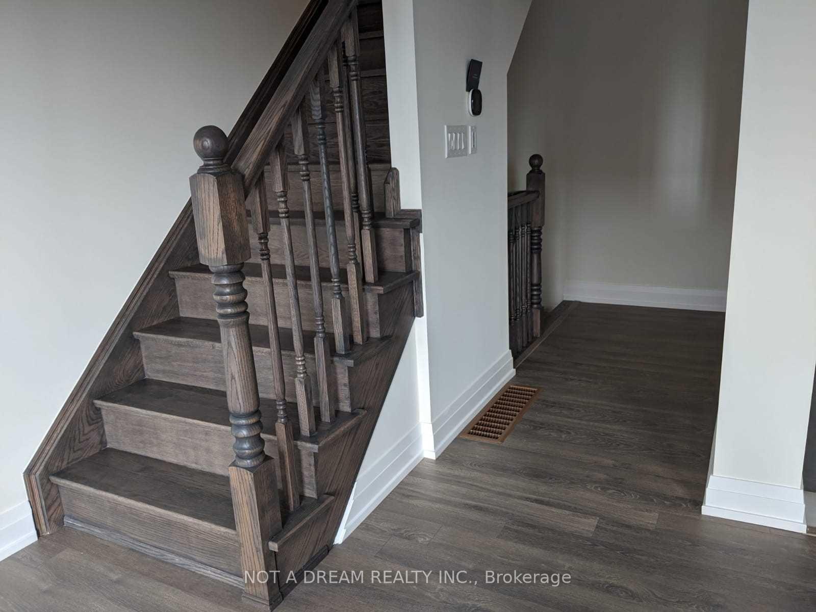 Photo 6 of 35 Bluegill Crescent, Whitby, Rural Whitby — HOMEH